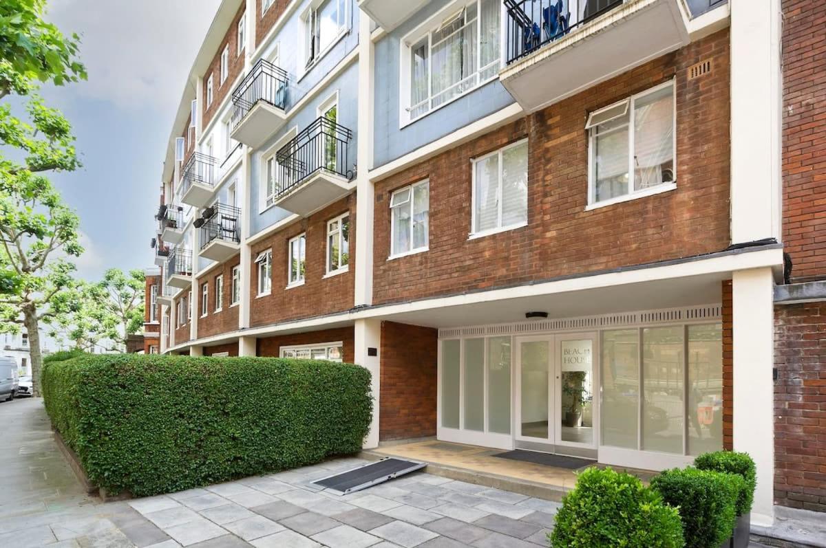 Leafy Earls Court 3 Bed Flat London