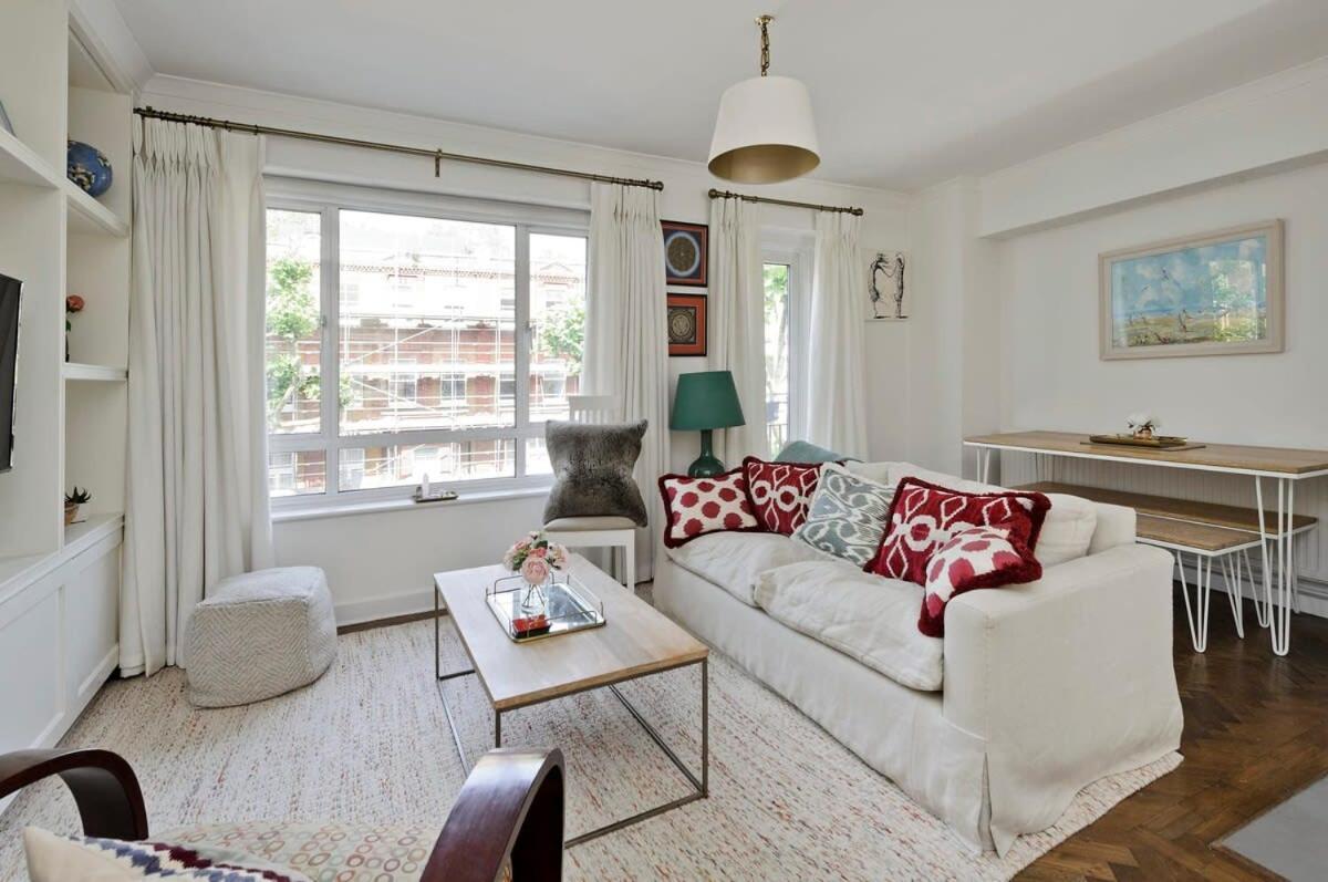 Leafy Earls Court 3 Bed Flat London