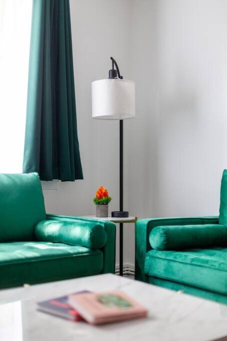 Lux 3-bed With Patio In Apartamento Londres