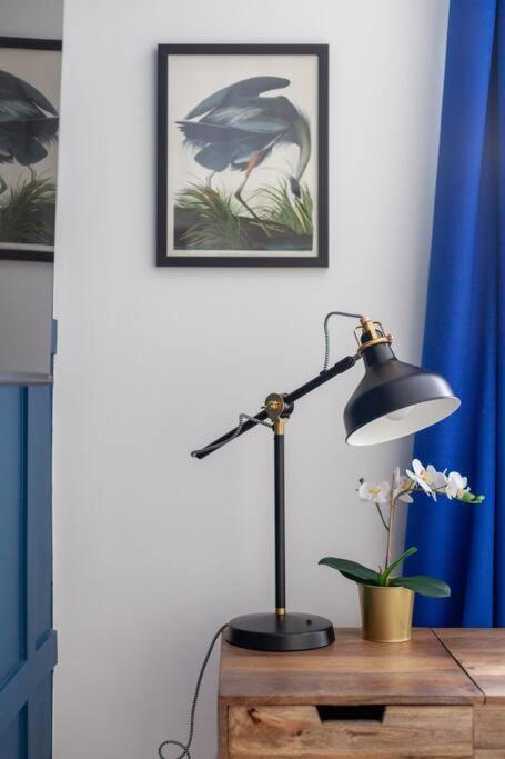 Apartment Lux 3-bed With Patio In London