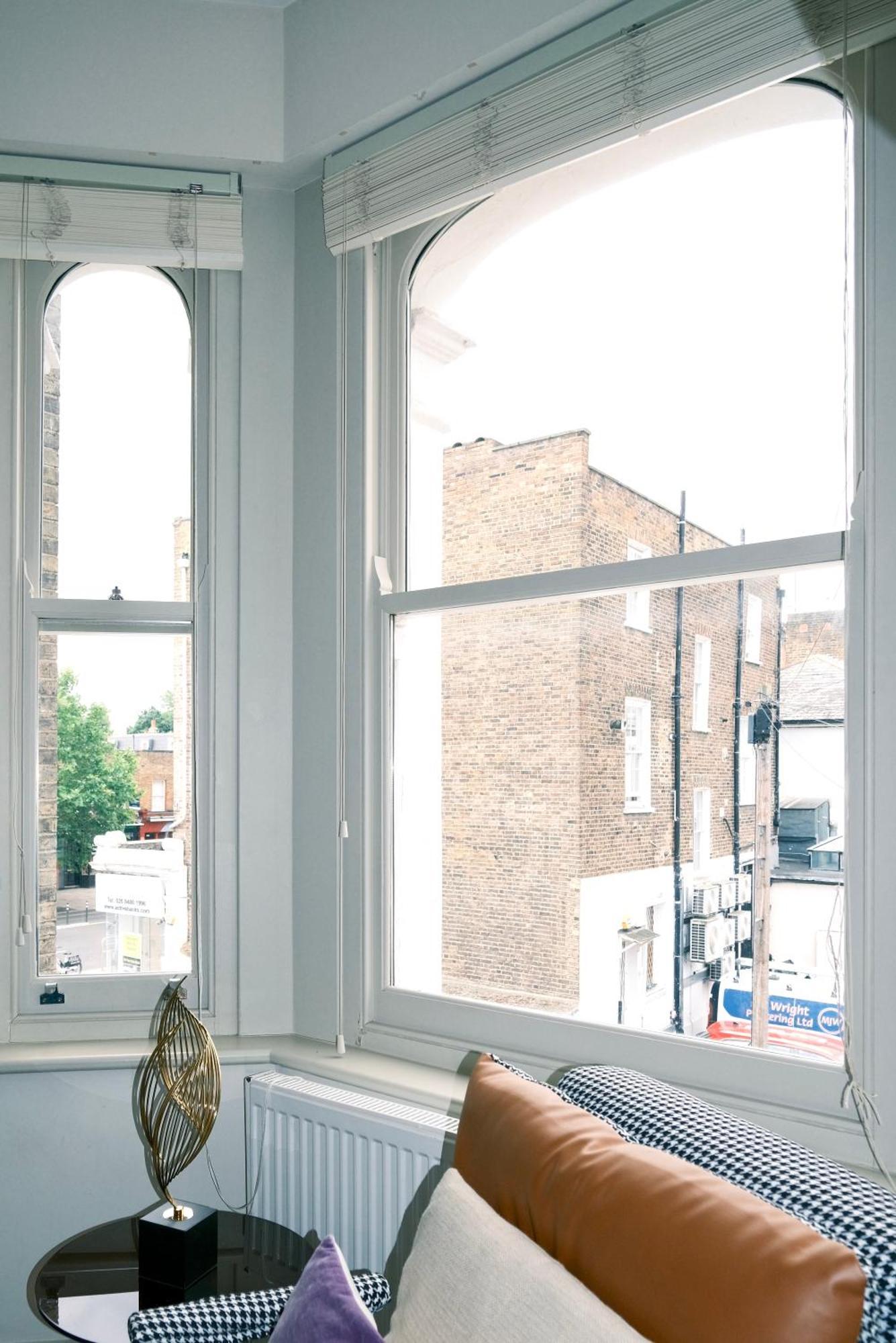 Spacious Duplex Flat West For Families & Groups Apartment London