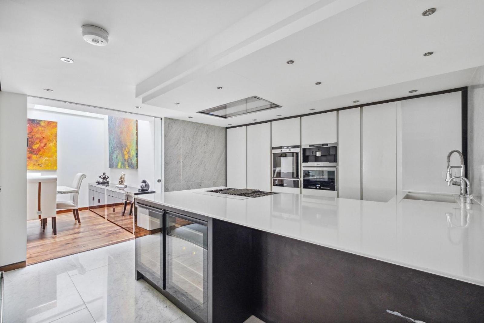 Super Luxury Family Knightsbridge Mews Holiday home *