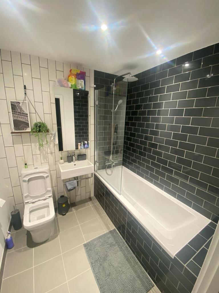 Privatunterkunft Double In A Flat In Royal Wharf