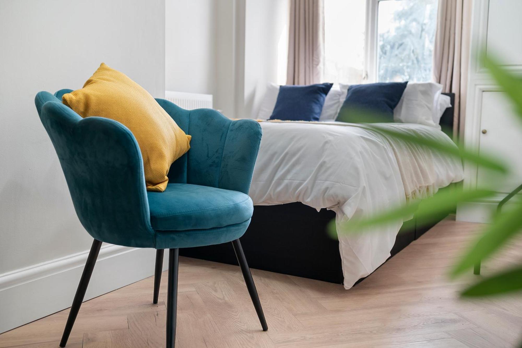 Apartment Stylish 3-bedroom Greenwich 2 Bath Pad & Free Parking
