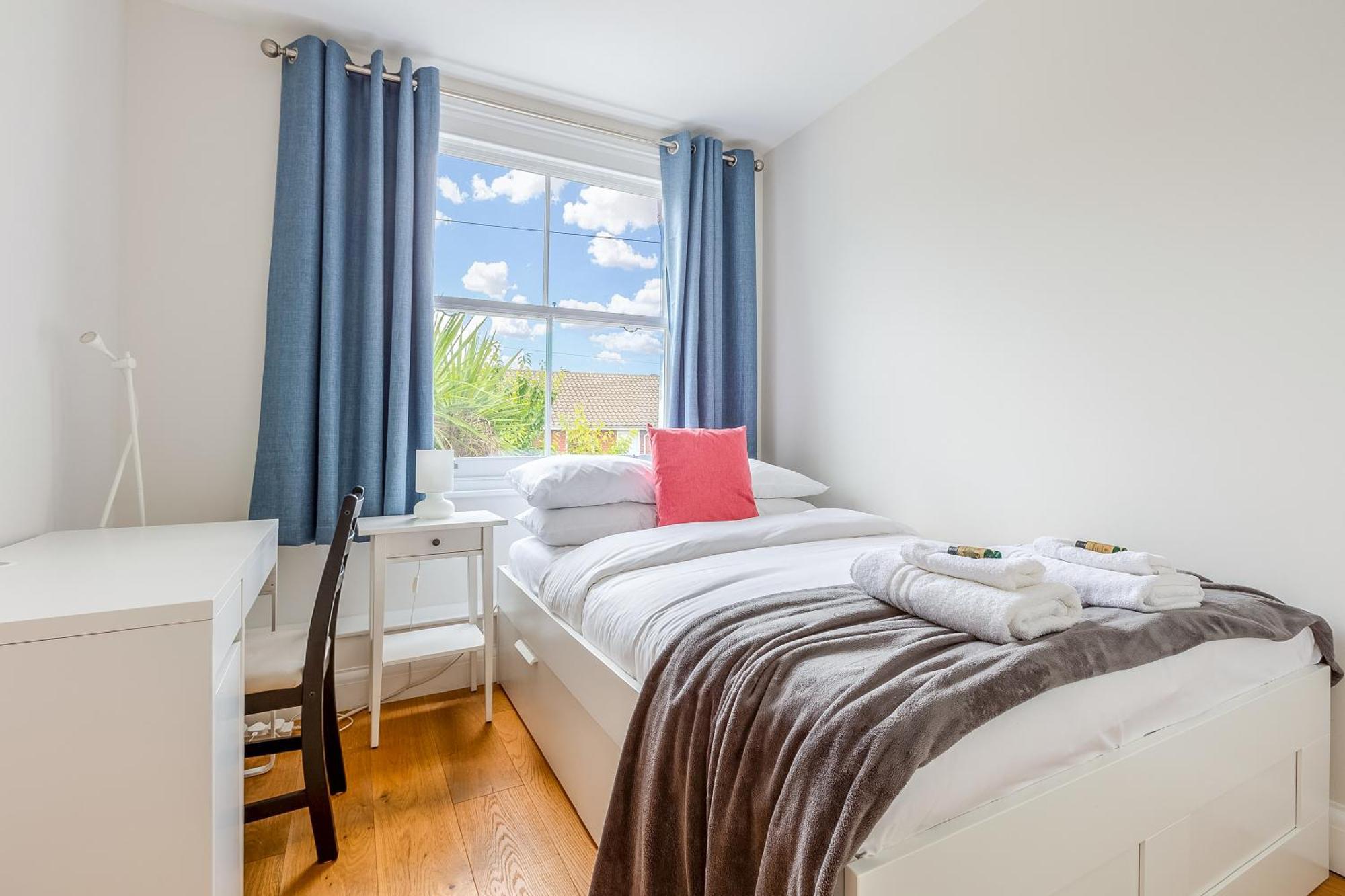 Apartamento Amazing 3br Near Wimbledon Park & Tube Londres