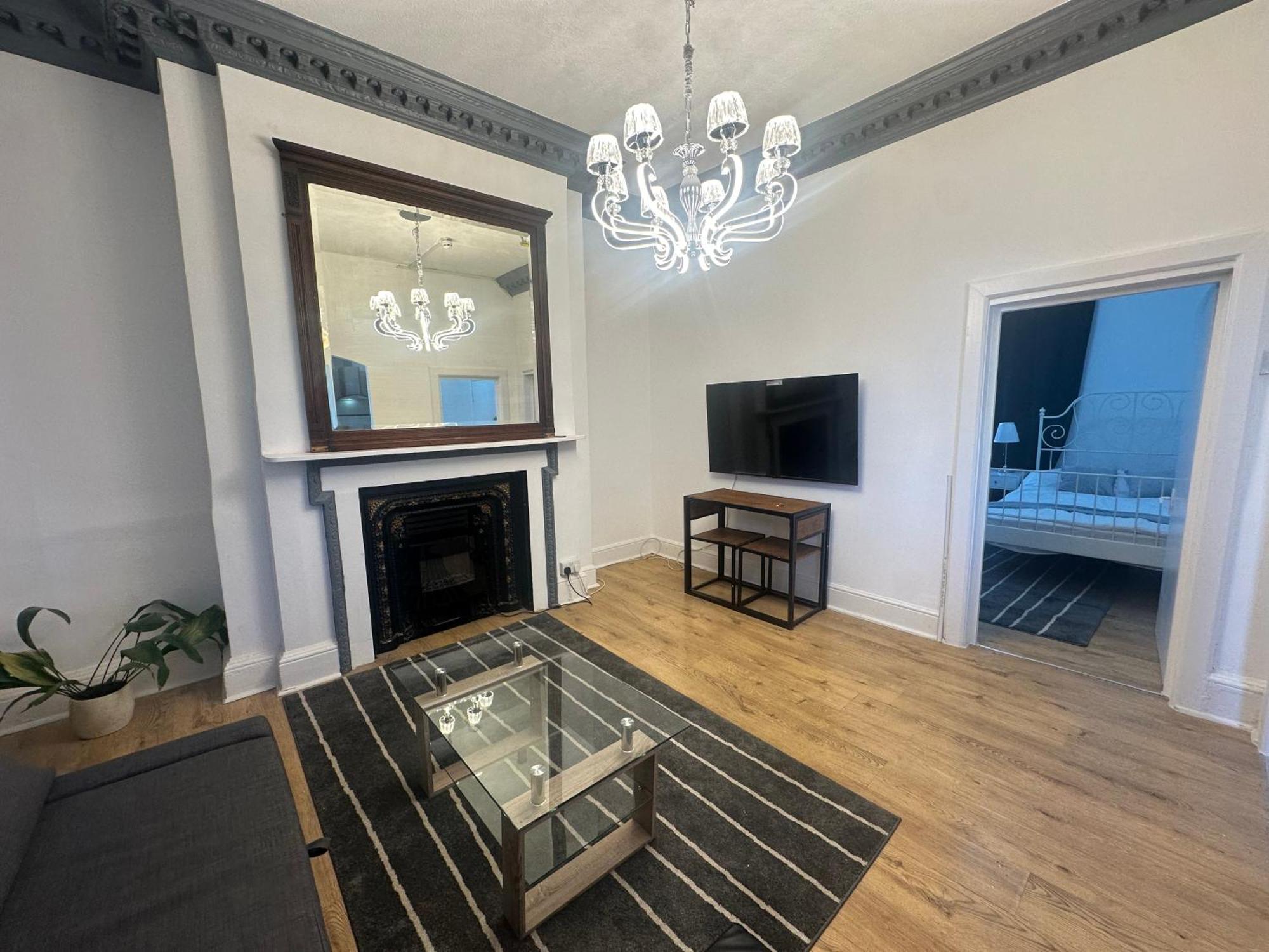 First Floor One Bed In West * Londen