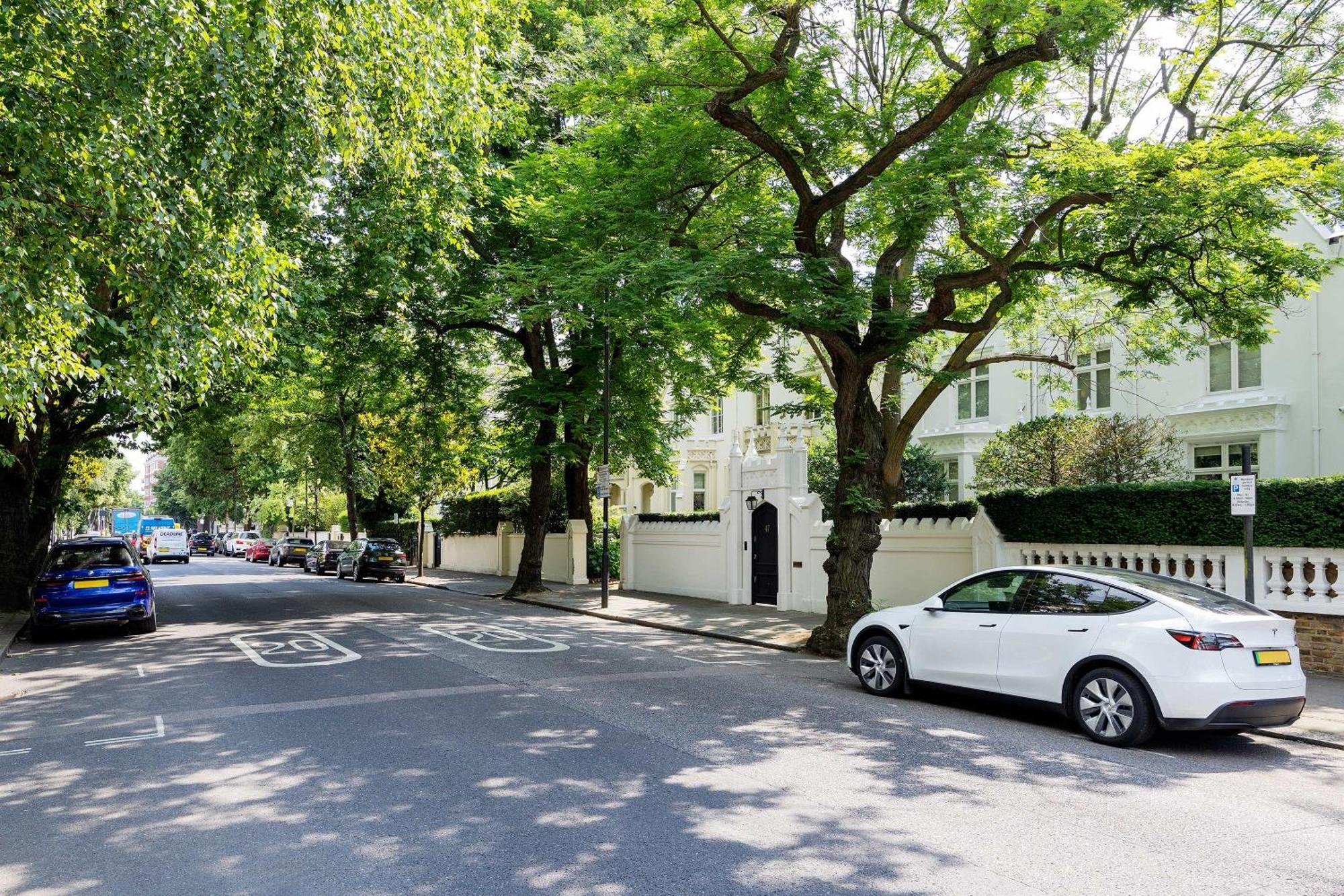 Veeve - Majestic In Kensington Holiday home London