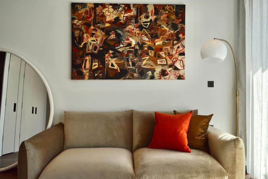 Apartment Luxurious Haven In Iconic Battersea Power Station