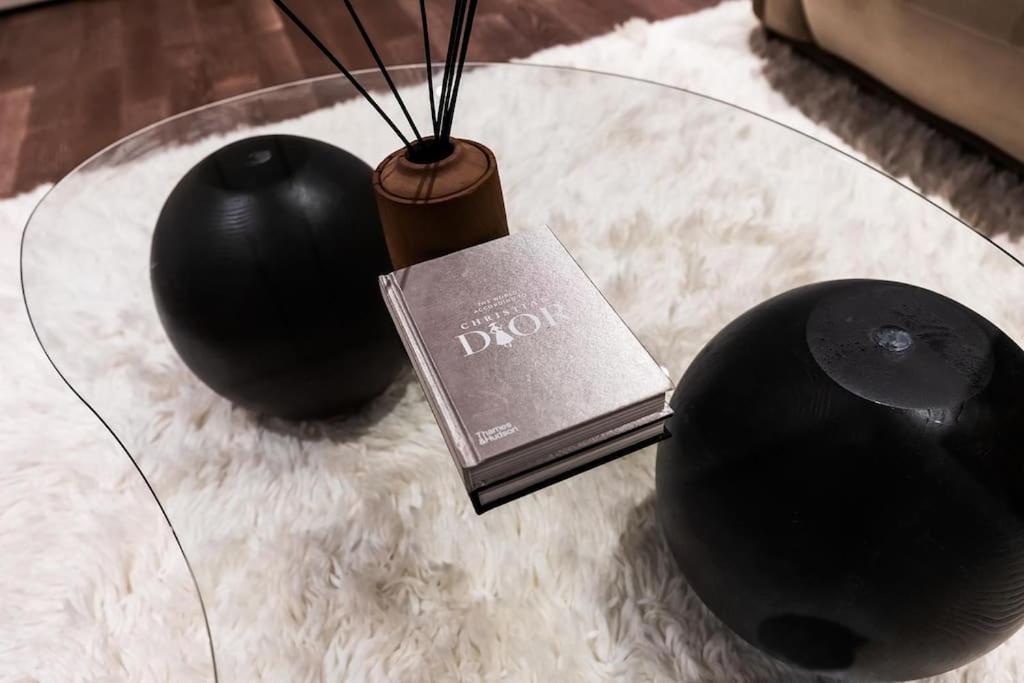 Luxurious Haven In Iconic Battersea Power Station *