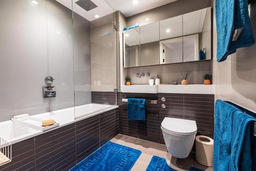 Luxurious Haven In Iconic Battersea Power Station *
