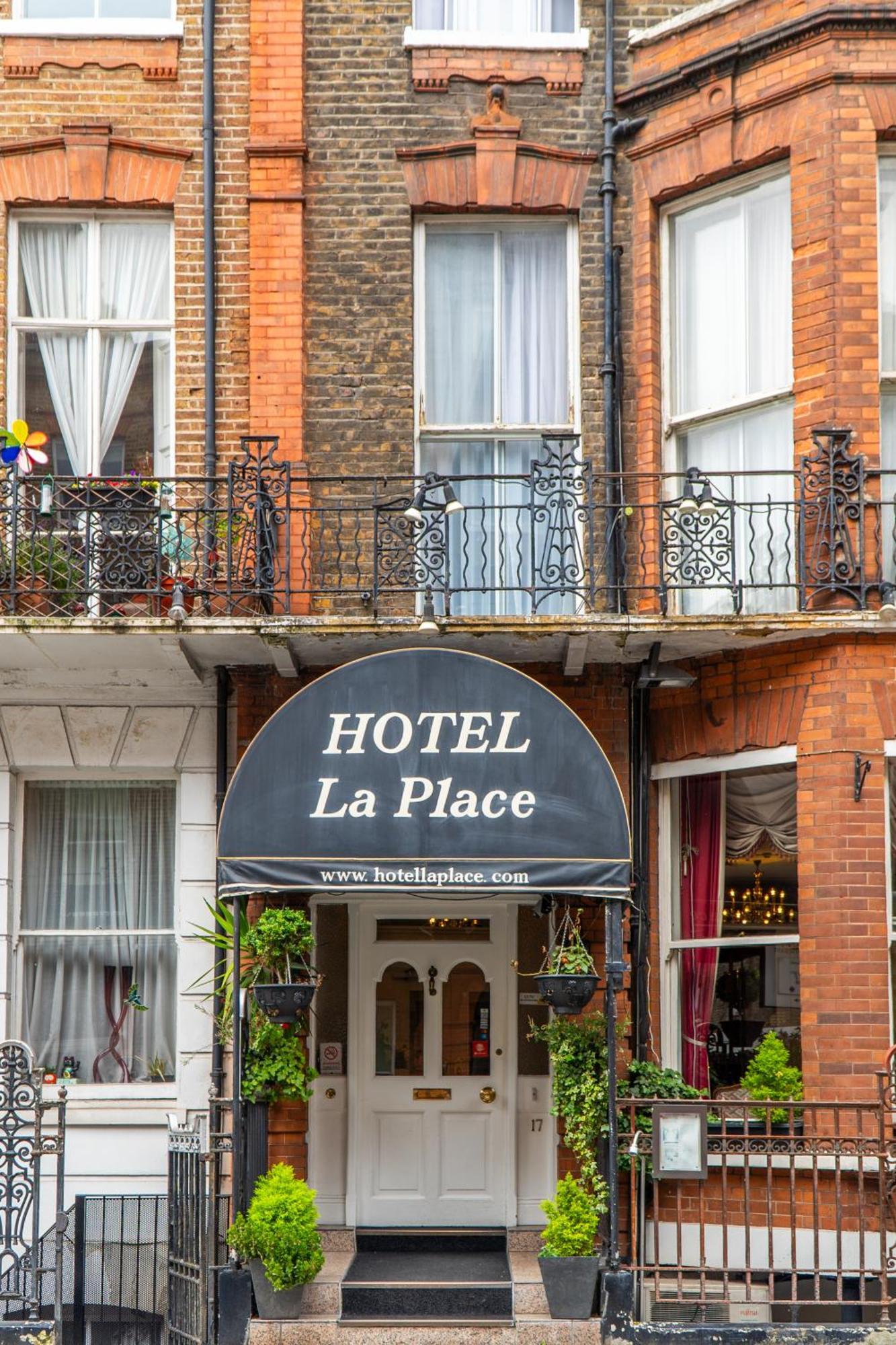 La Place Hotell 4*