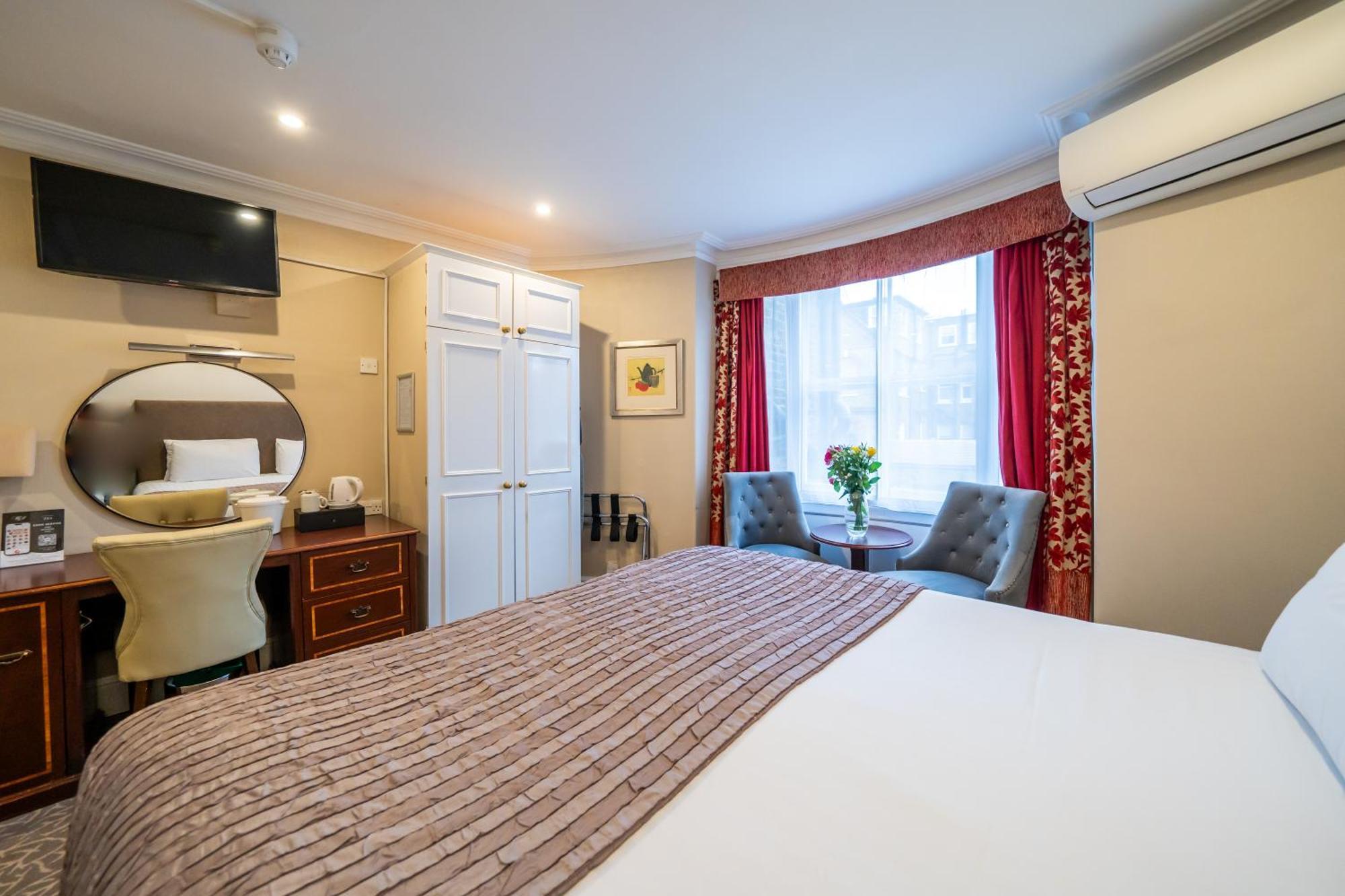 Hotell La Place 4*