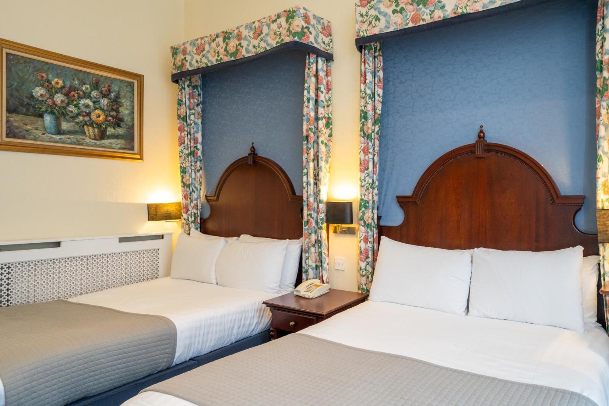 Hotel La Place 4*