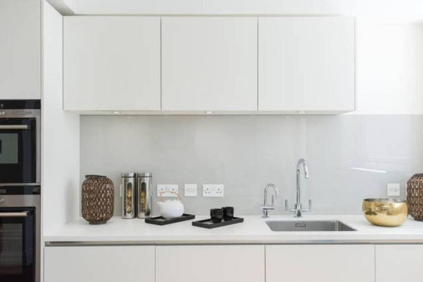 Large Three Bed Duplex Camden Londen