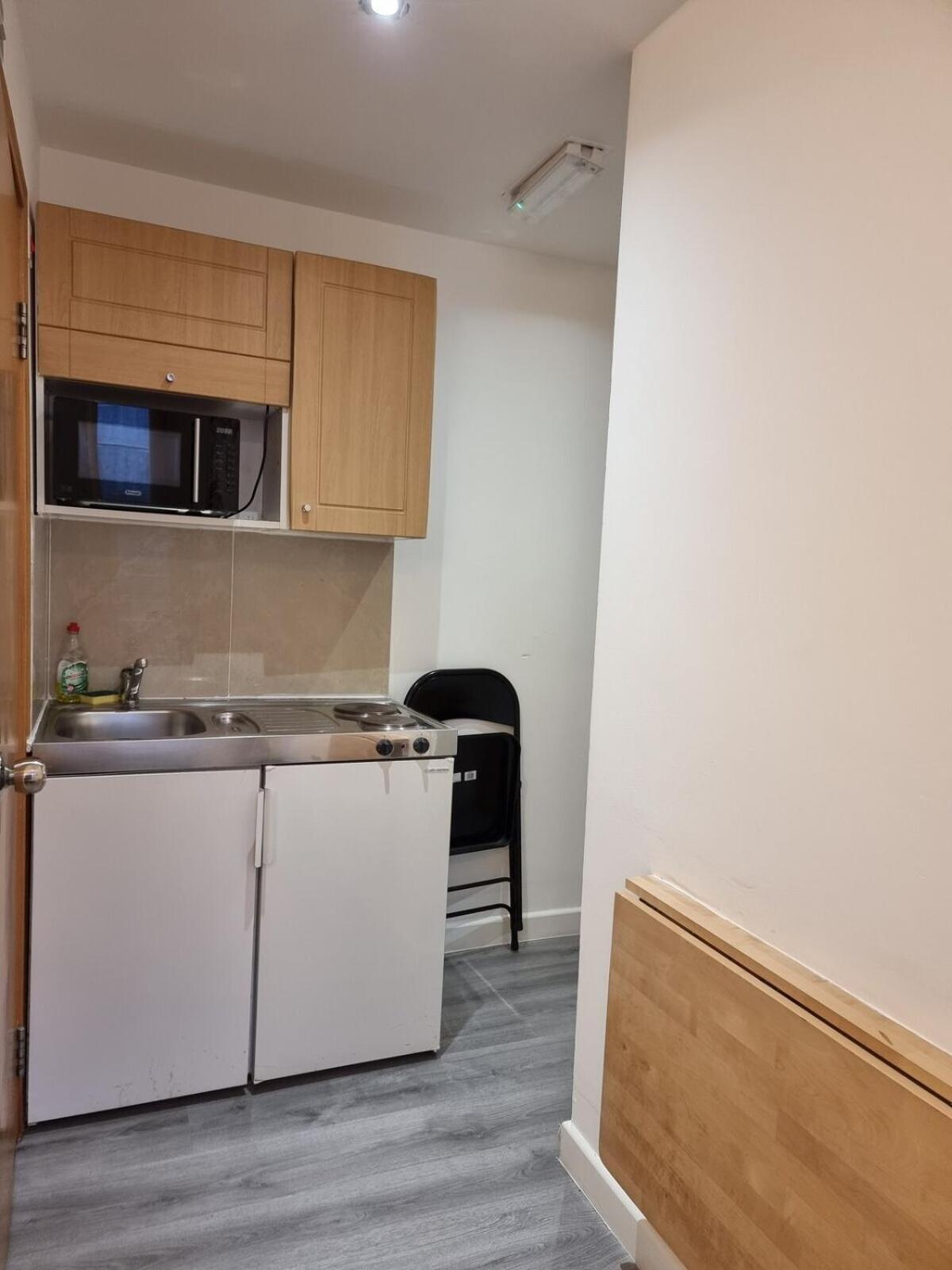 Leilighet F302-3rd Floor For 2 Near Hyde Park