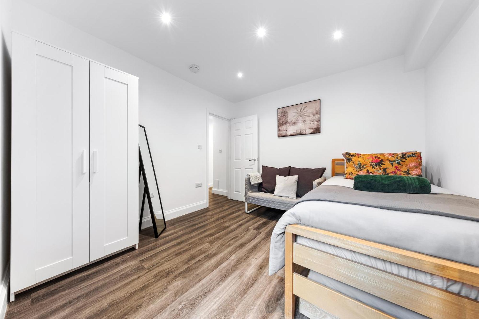 Modern Basement Stoke Newington London, Close To Transport Londres