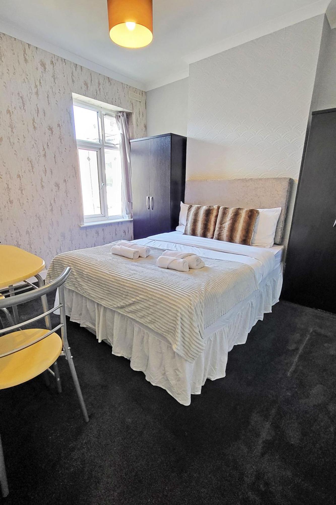 Spacious Homestay London
