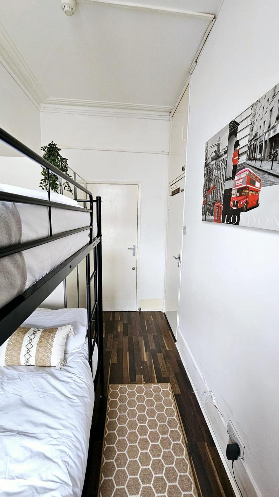Stylish 2 Bed Near Notting Hill Apartamento