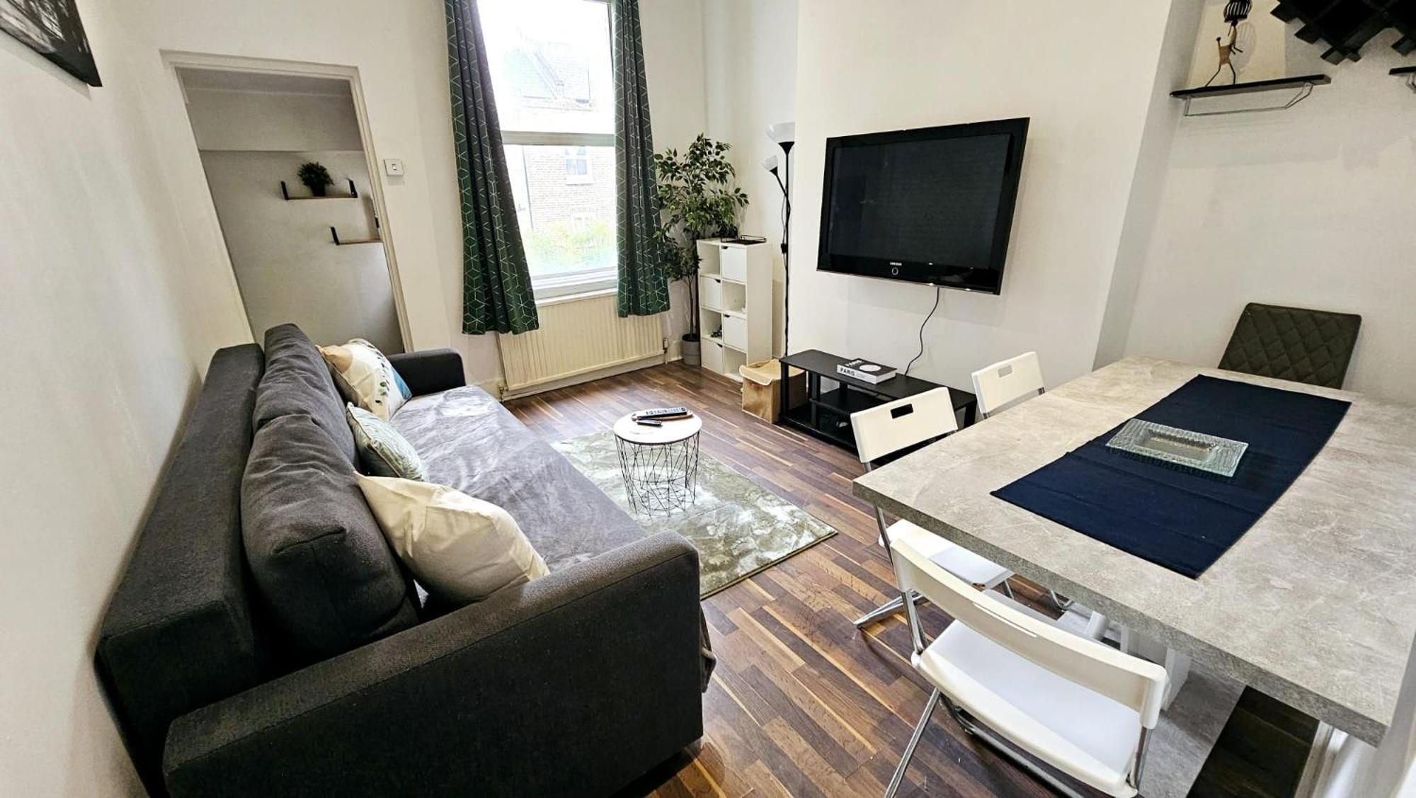 Stylish 2 Bed Near Notting Hill * Londres