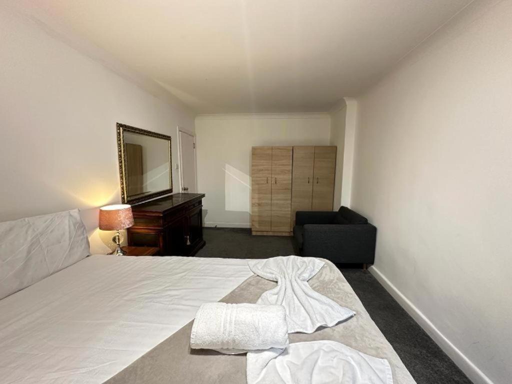 Two Bedroom Edgware Road London