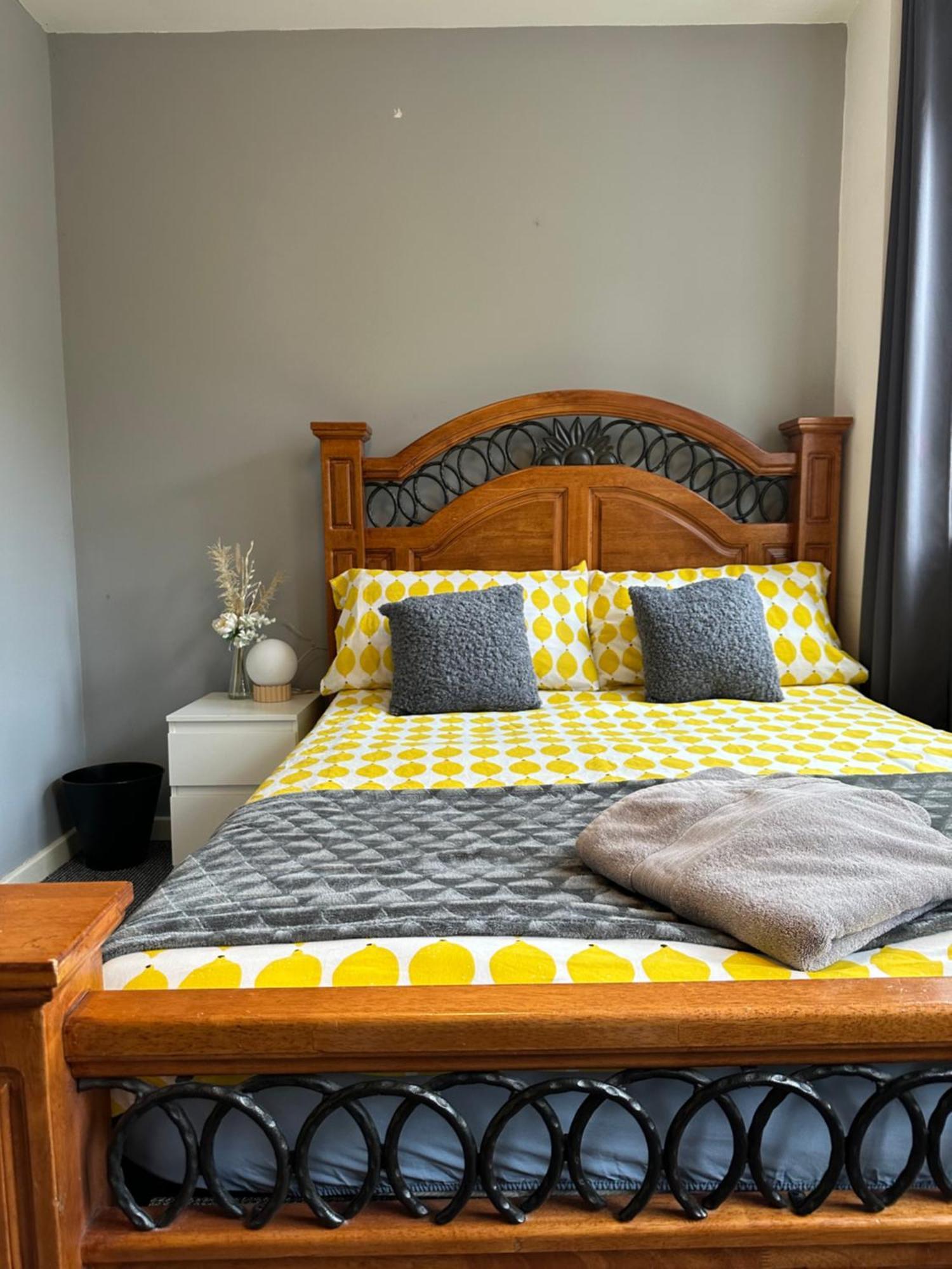 Privatunterkunft Luxury In Central London!6 Bedroom With 2 Bath & Separate Wc! *