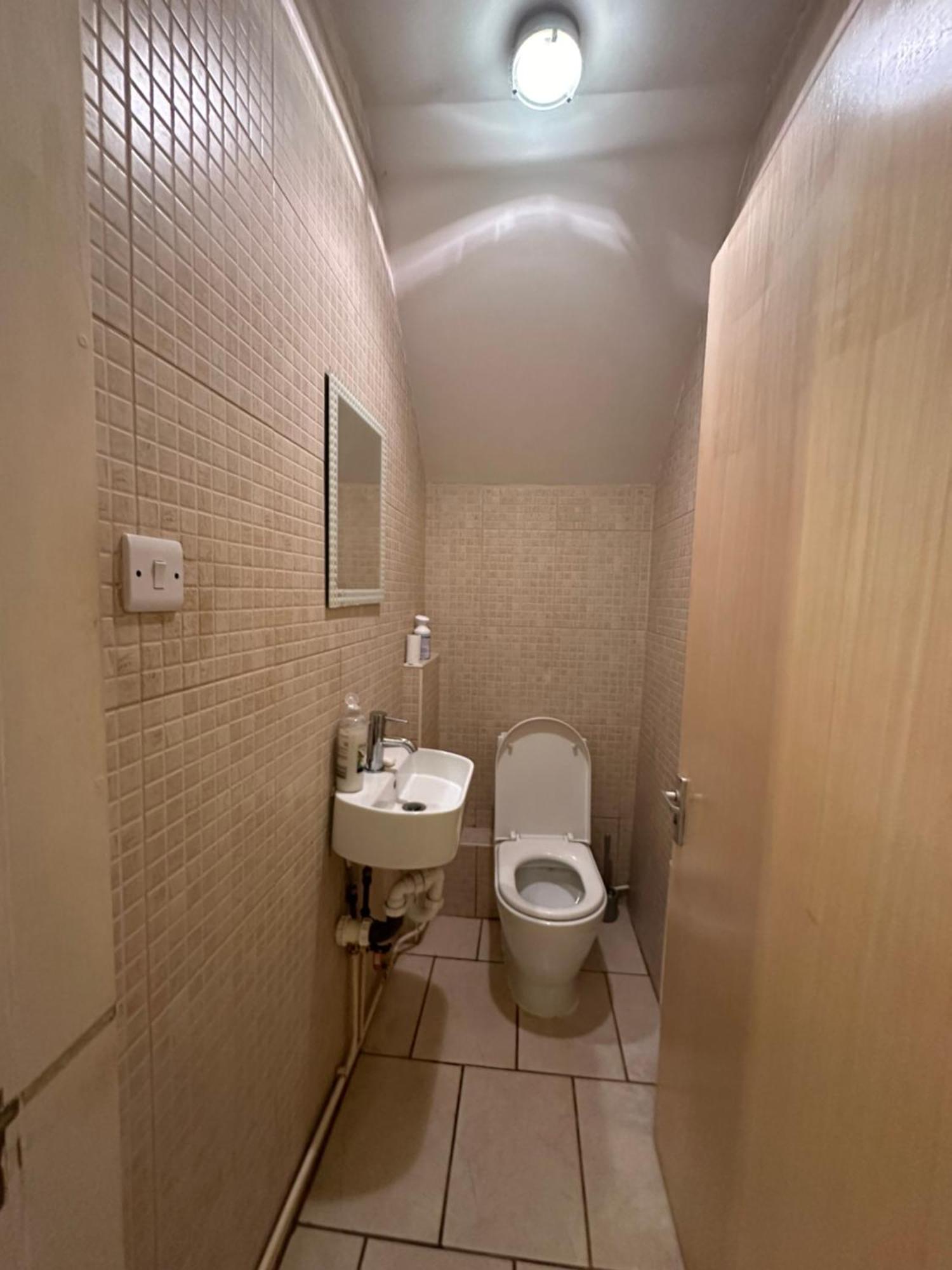 Luxury In Central London!6 Bedroom With 2 Bath & Separate Wc! Privatunterkunft London