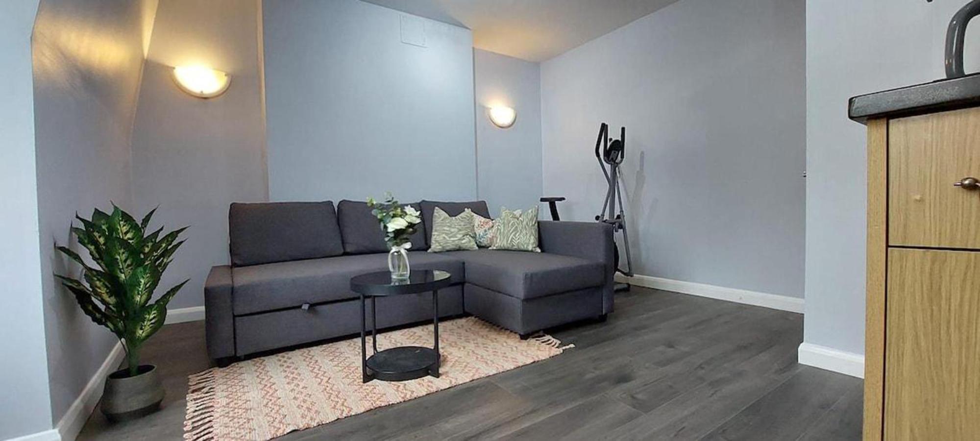 Apartment Stylish One Bedroom Flat In Finchley Road *