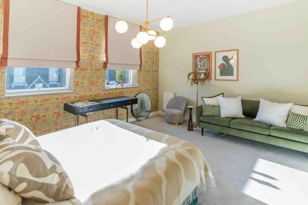 Apartment Gorgeous & Cosy Gem - King Beds