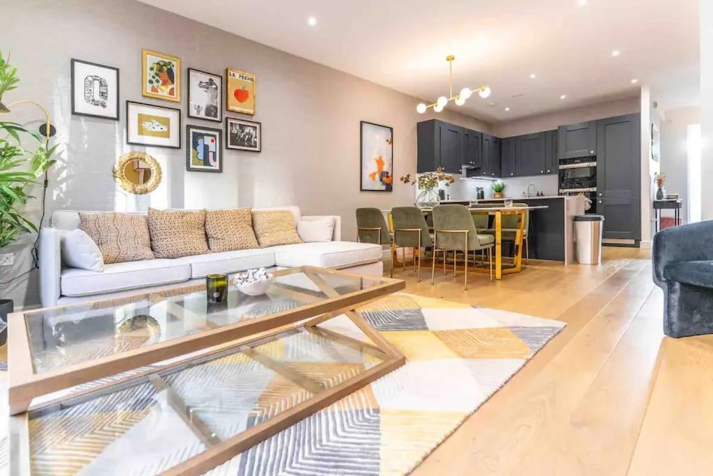 Gorgeous & Cosy Gem - King Beds Apartment *