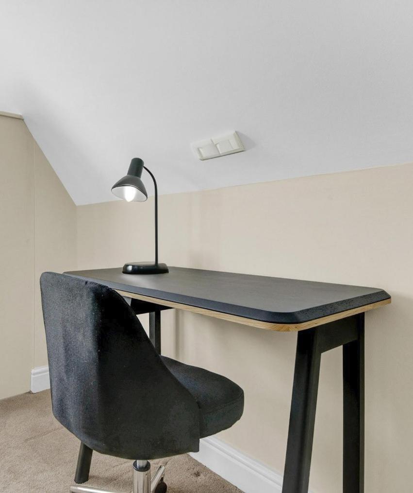 Modern 2br Near Hyde Park Apartment