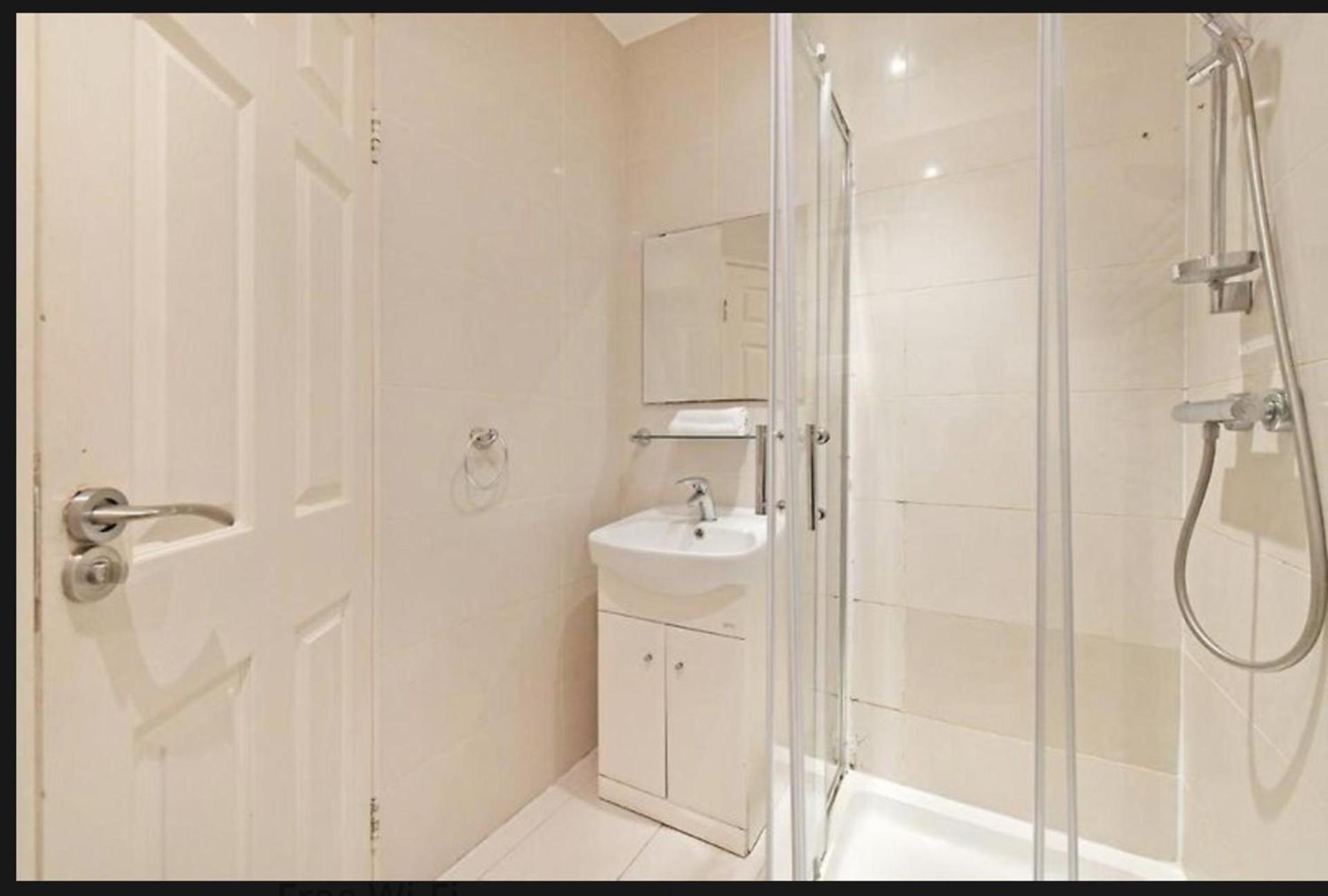 Apartment Captivating 1-bed In *