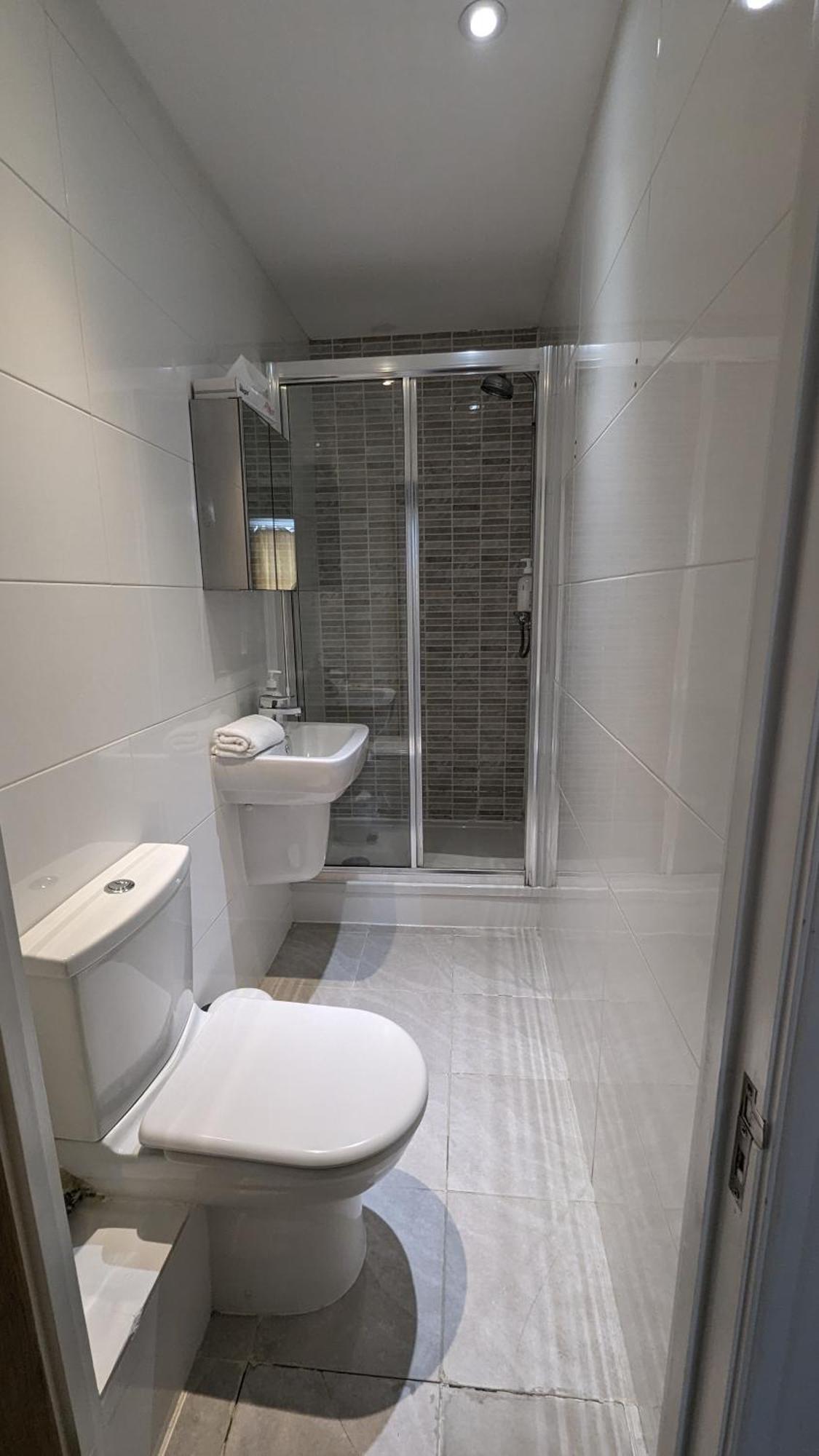 The Beverley - Victoria * London