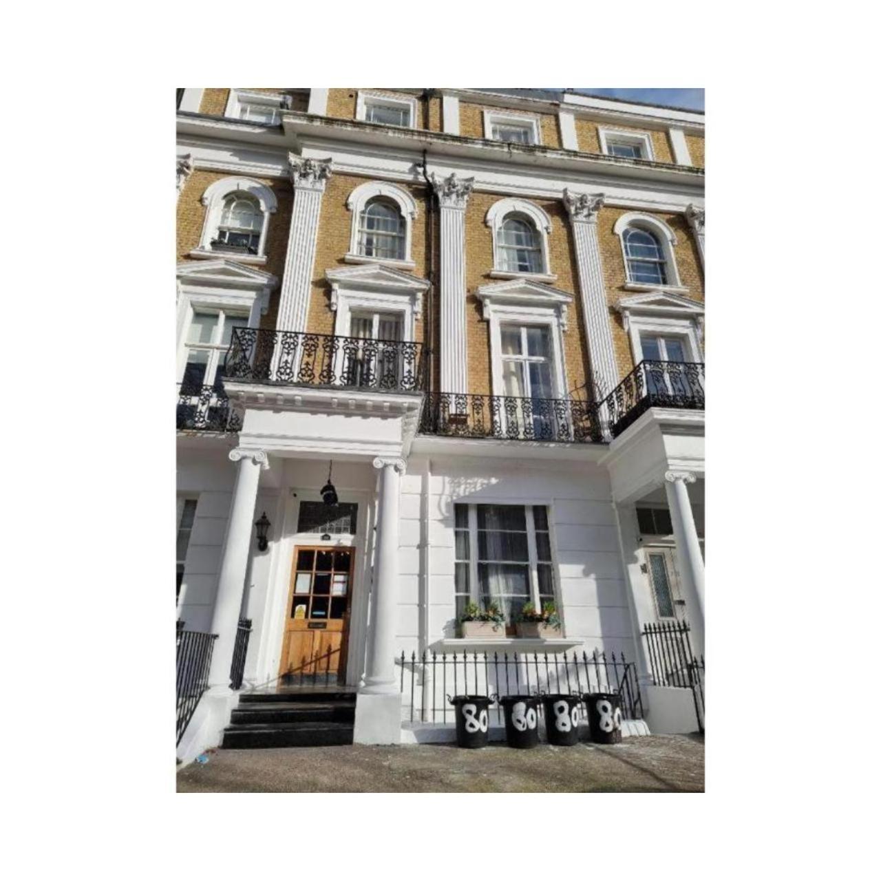 F201-affordable Near Hyde Park