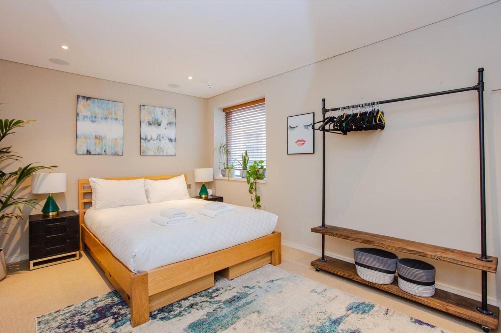 Modern 3 Bedroom In Paddington