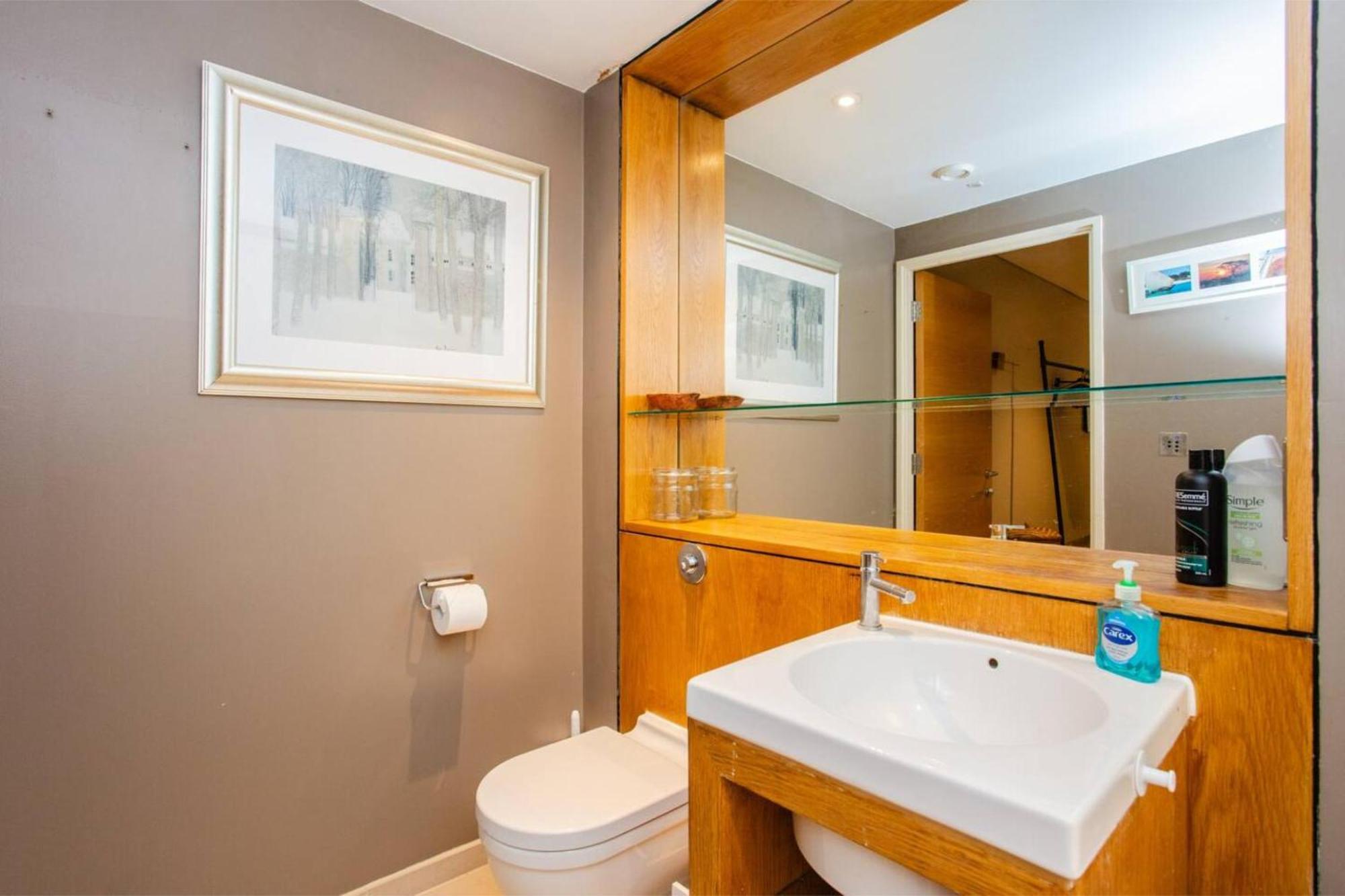 Modern 3 Bedroom In Paddington Apartment London