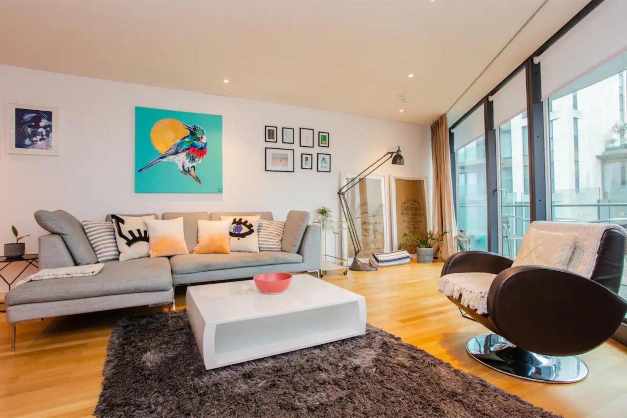 Modern 3 Bedroom In Paddington Apartment