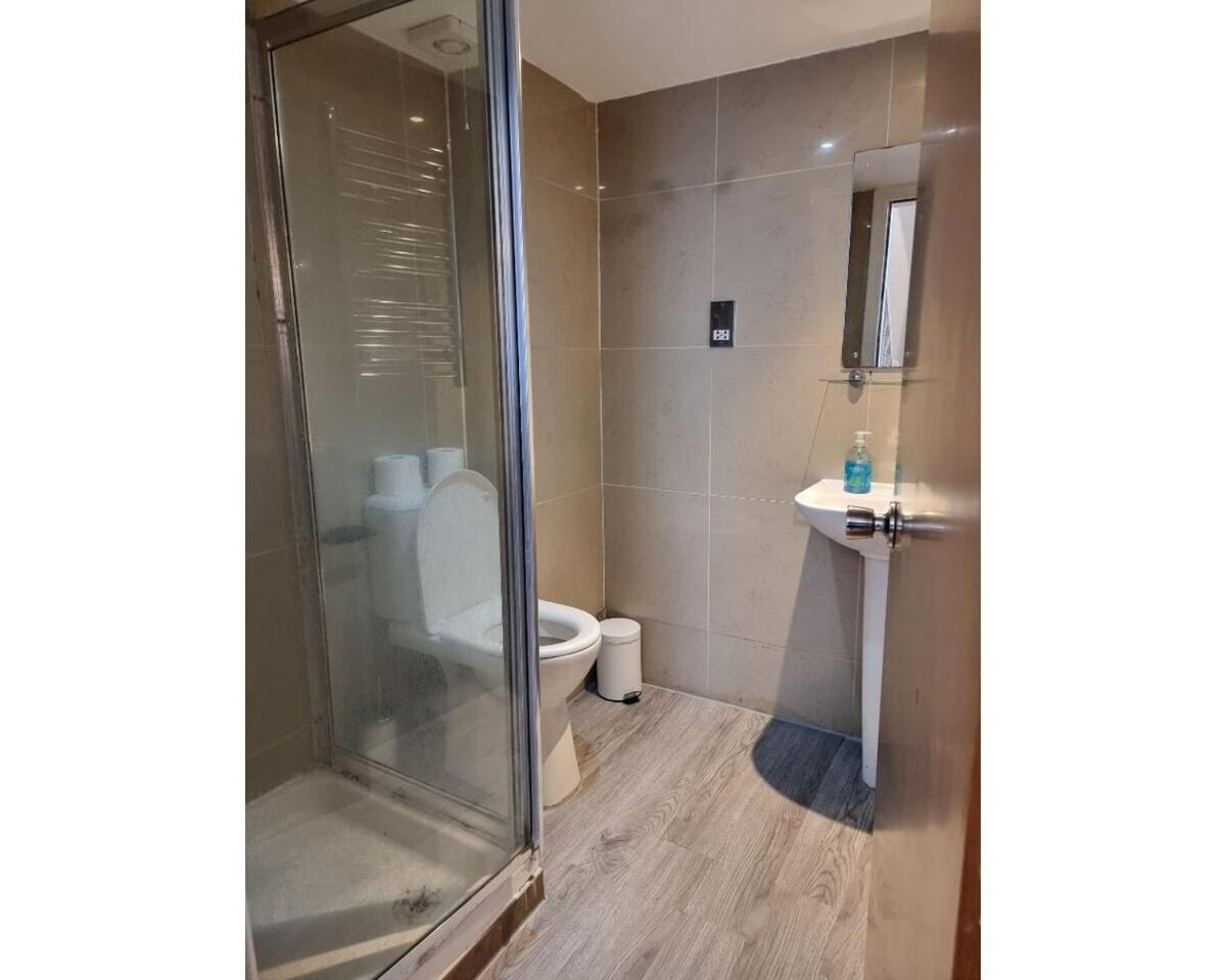 Fg2- Mezzanine Flat Fits 3 Near Hyde Park Apartment