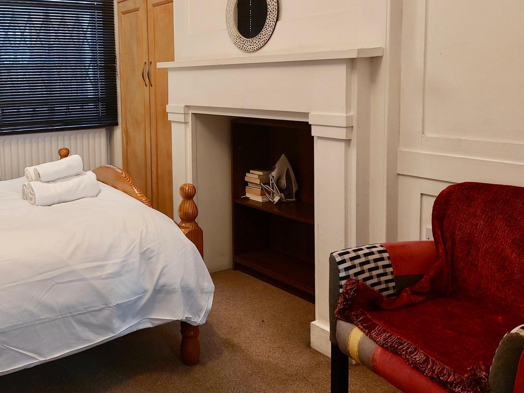 In Bloomsbury Apartment