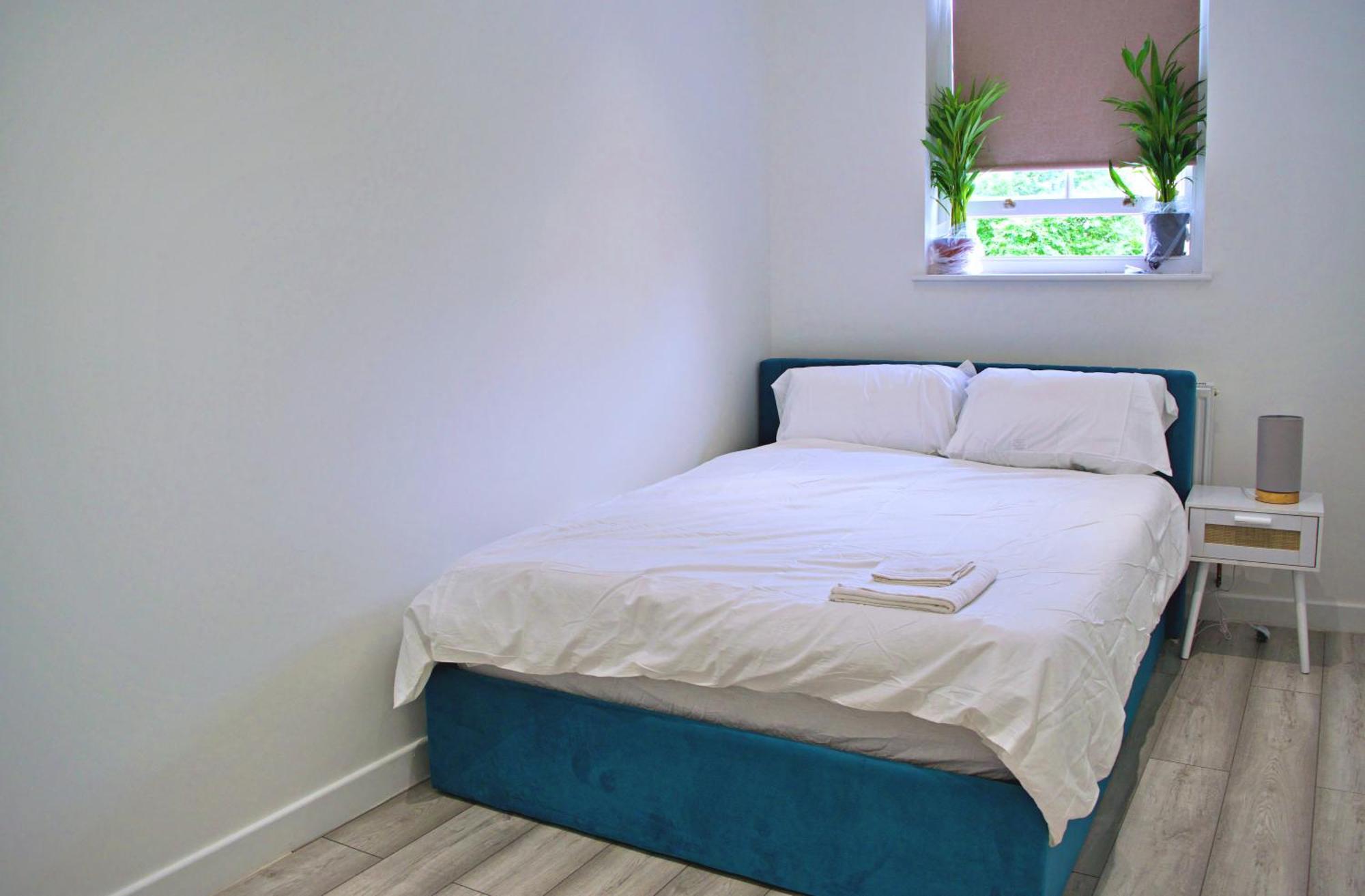 Beautiful Flat Near - Entire Flat - Equipped Kitchen - Private Bathroom
