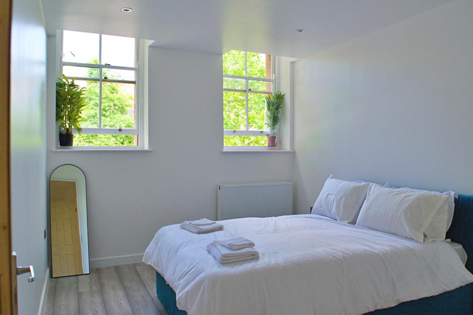 Apartment Beautiful Flat Near - Entire Flat - Equipped Kitchen - Private Bathroom