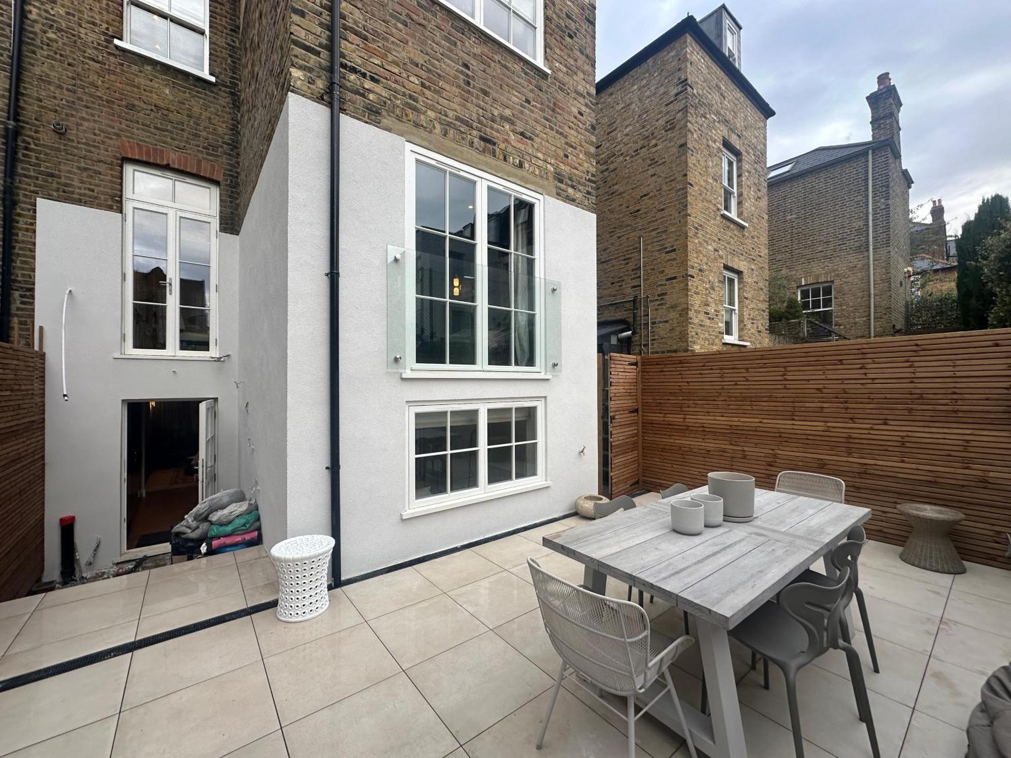 Holiday home Beautiful 4-bed House Next To Battersea Park