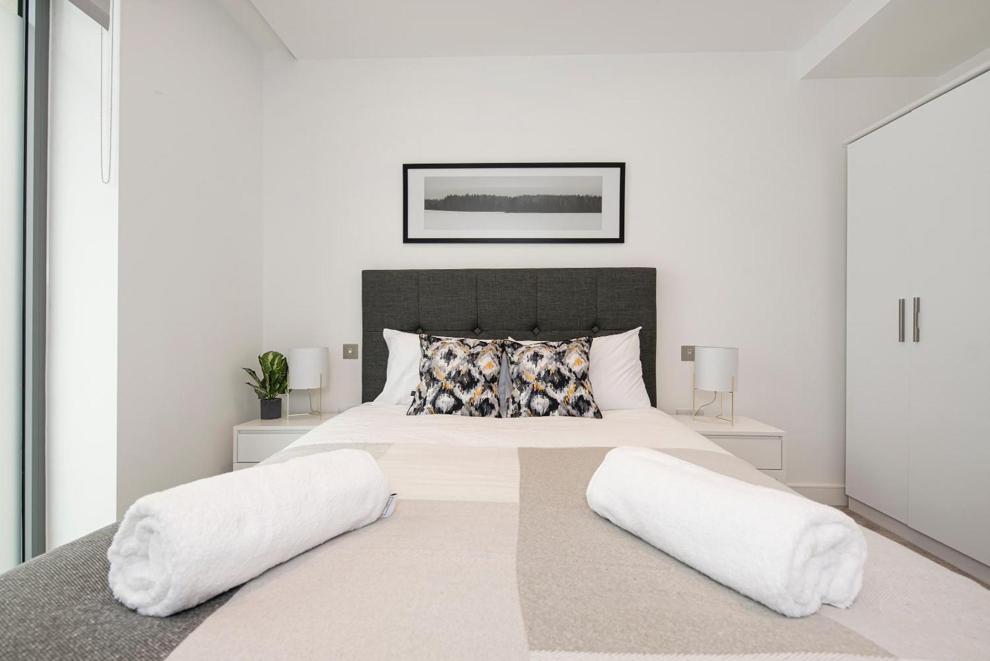 Battersea Power Station 2 Bed Close To Harrods Leilighet London