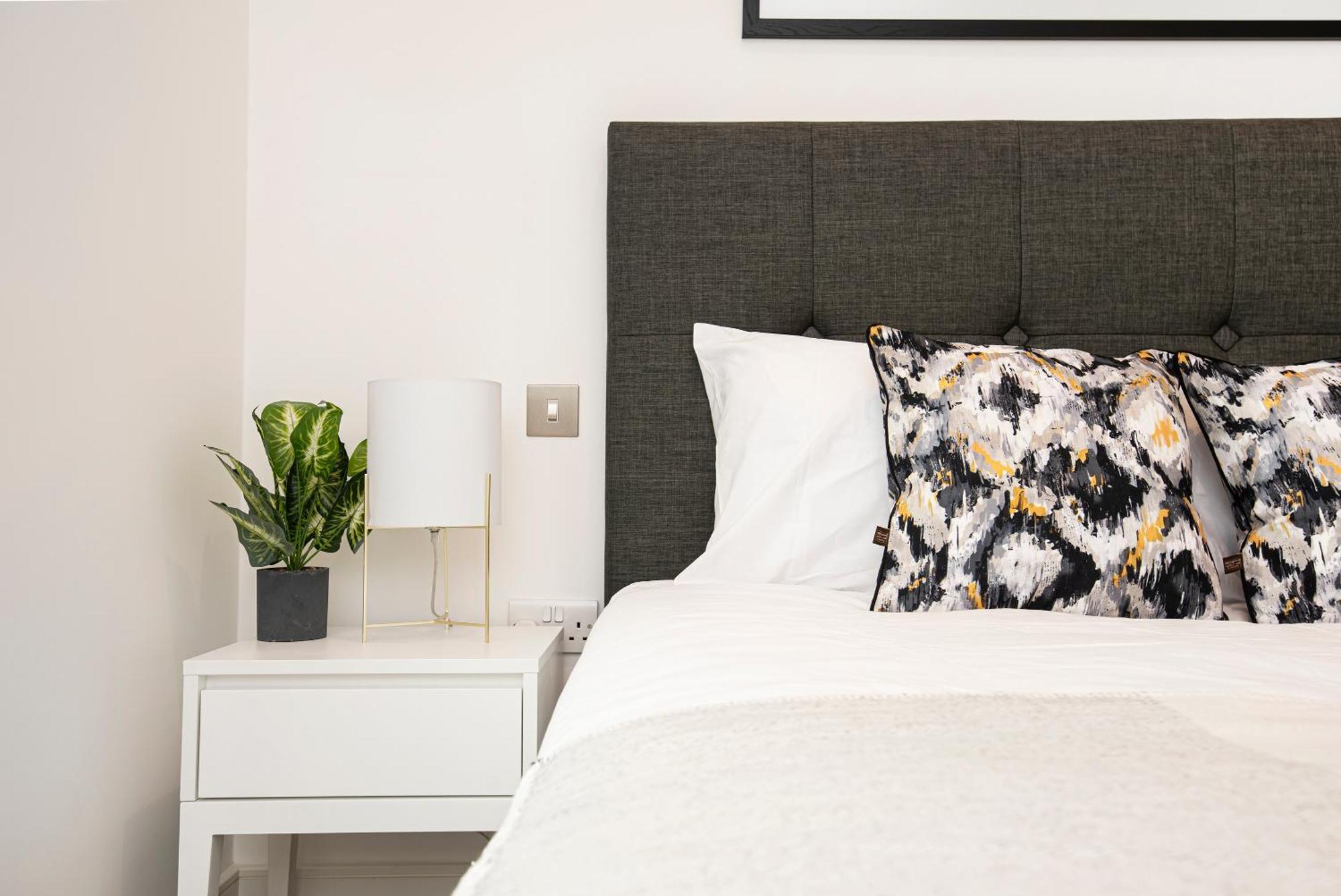 Battersea Power Station 2 Bed Close To Harrods Leilighet London