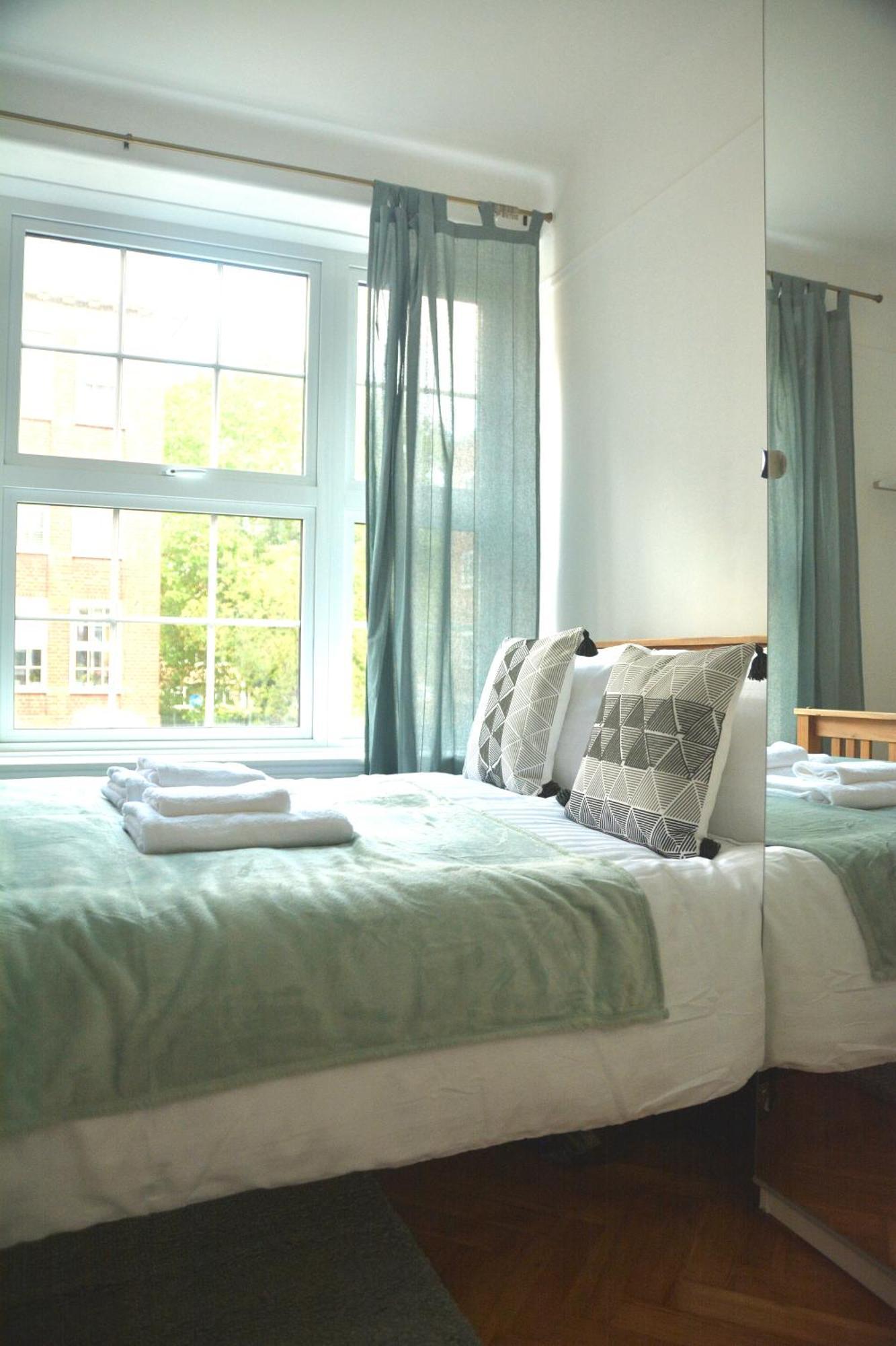 Victorian Amazing Three Bedroom Leilighet London