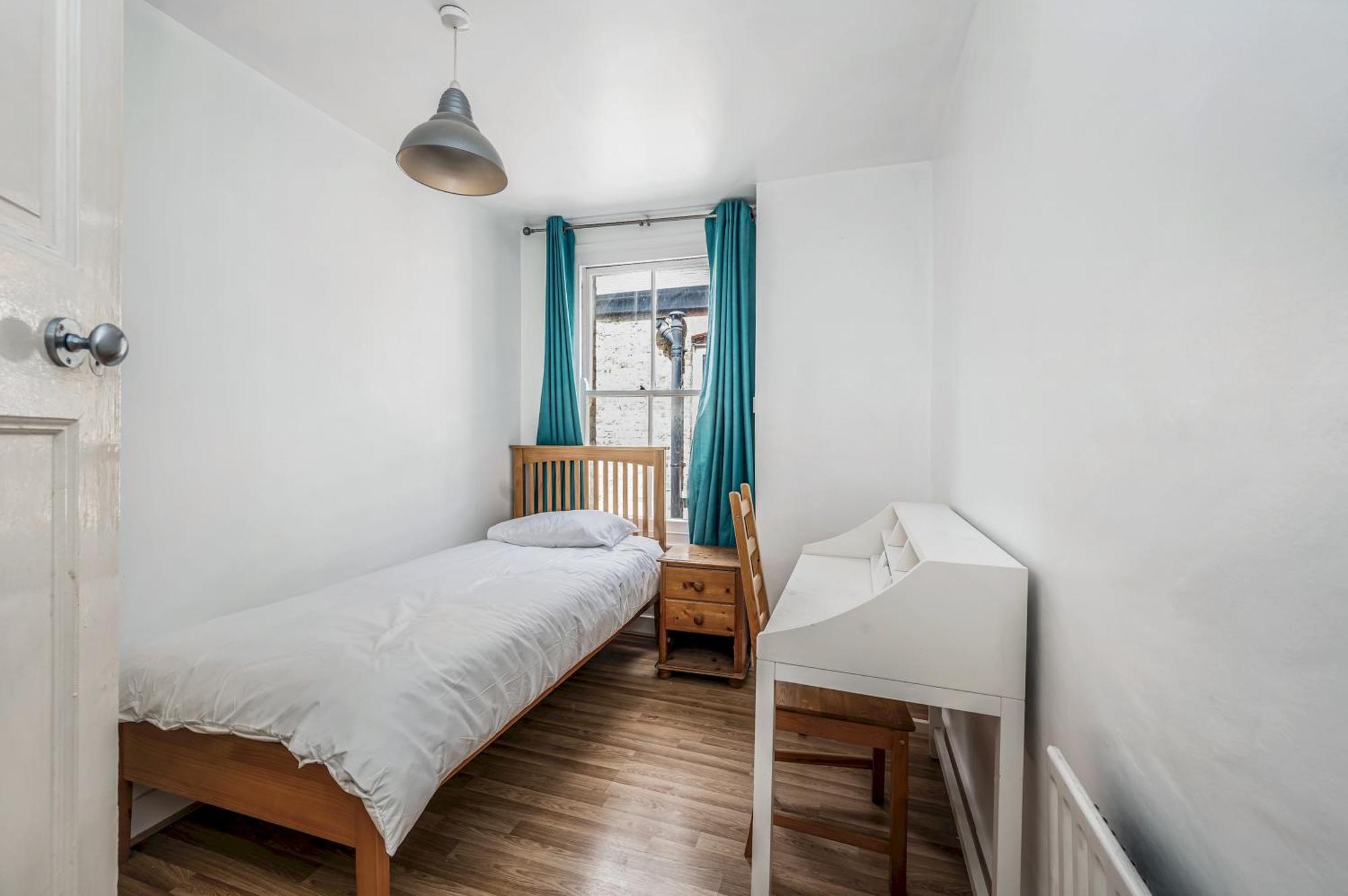Pass The Keys Wonderful Six Bed Victorian In Holiday home