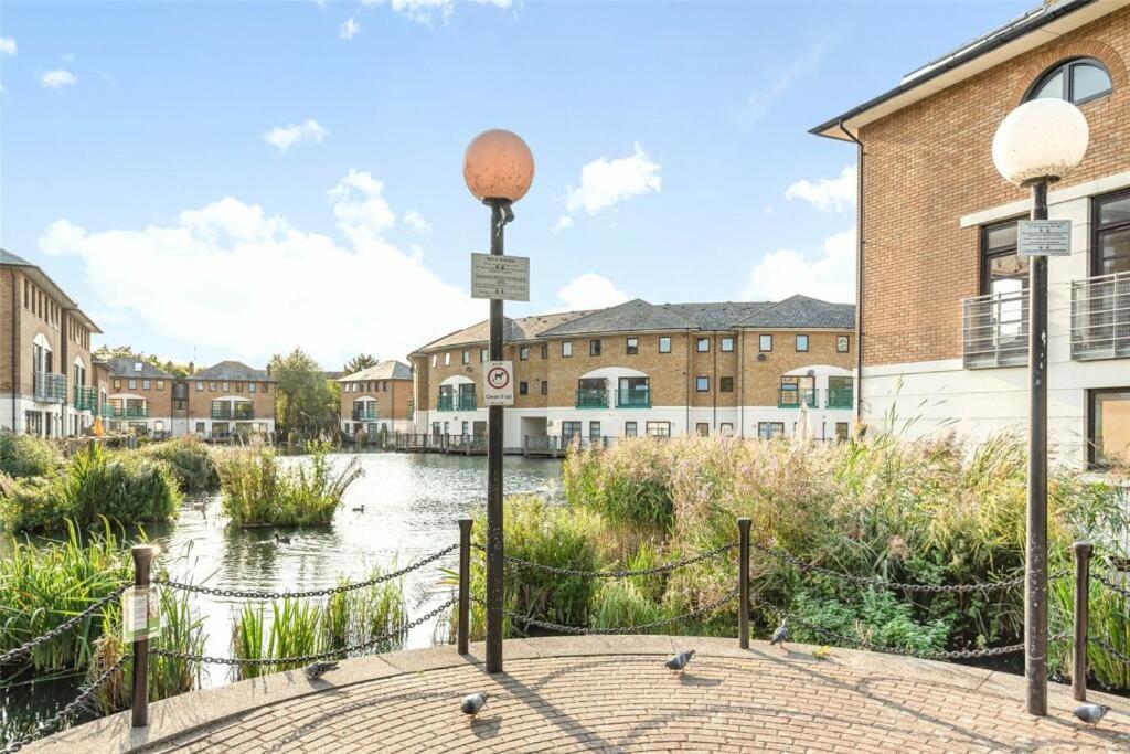 The Nook Londons Swanky With Free Parking Homestay