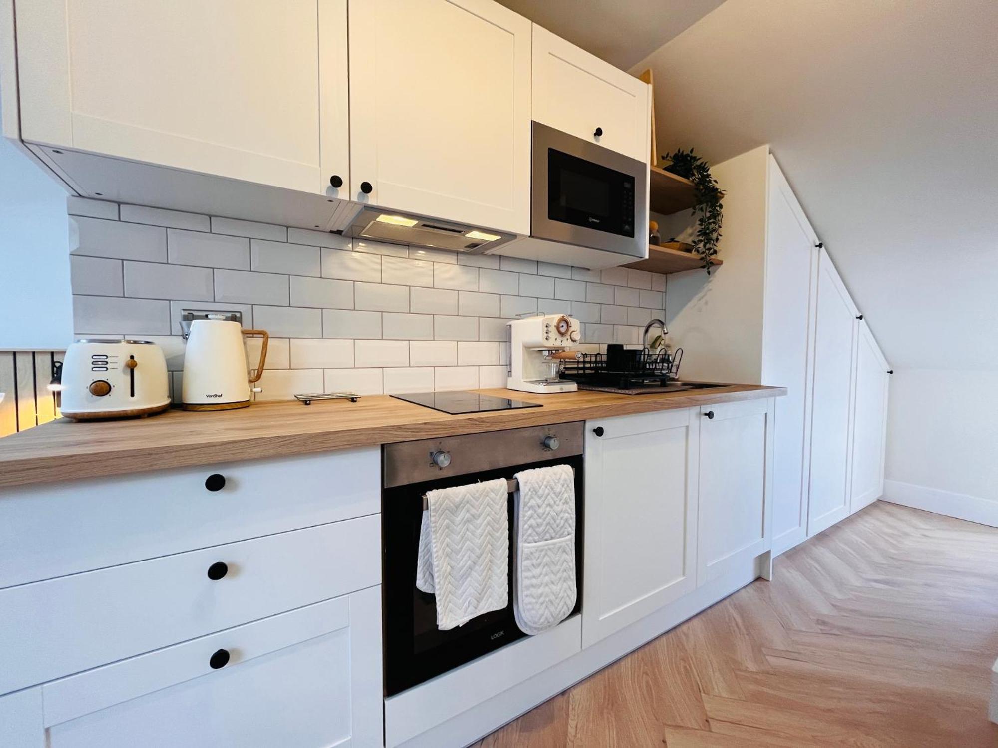The Nook Londons Swanky With Free Parking Homestay London
