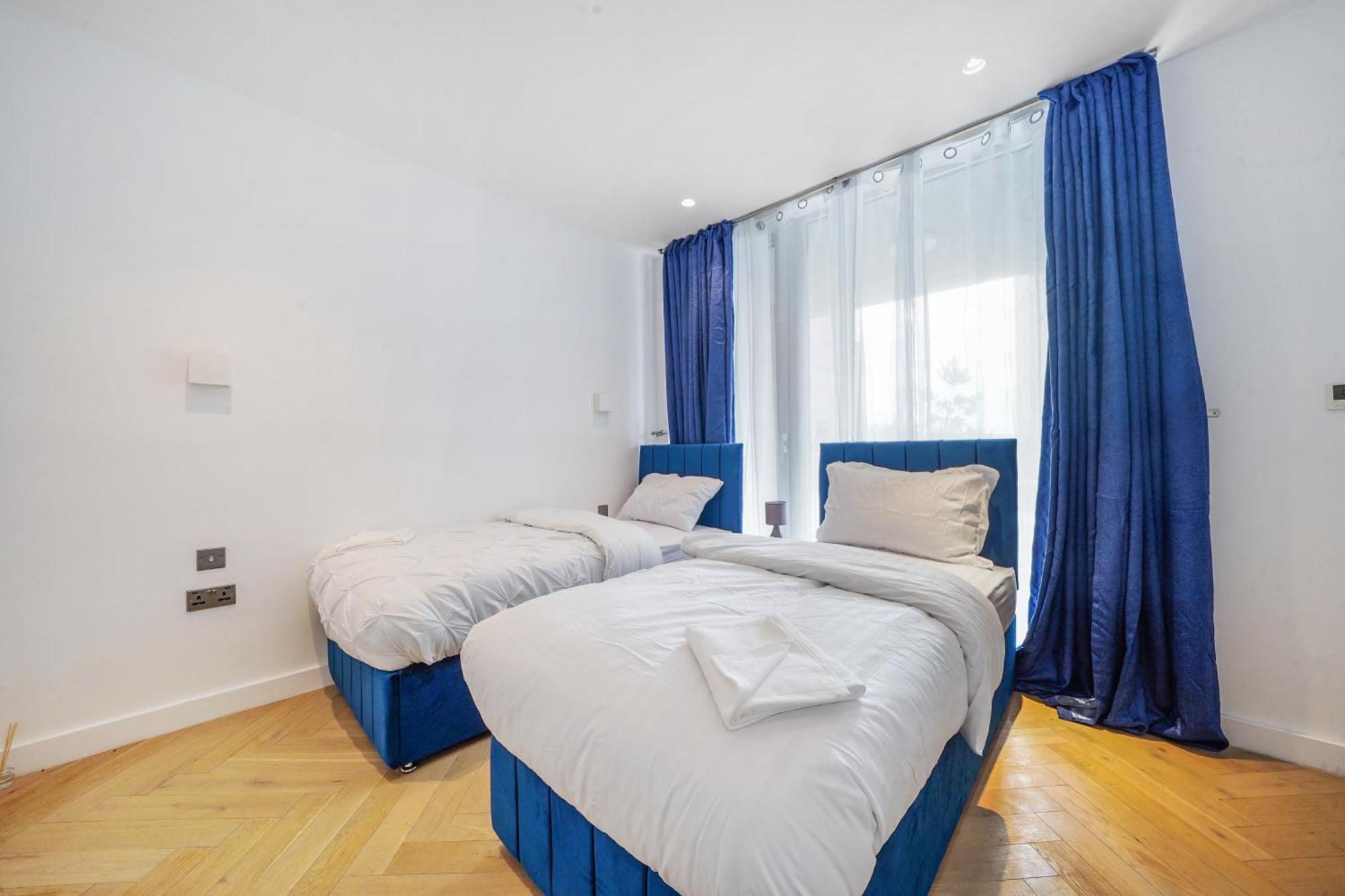 The Zurich Apartment, 6 Beds, 15mins To London, 10mins Wembley Stadium Apartment