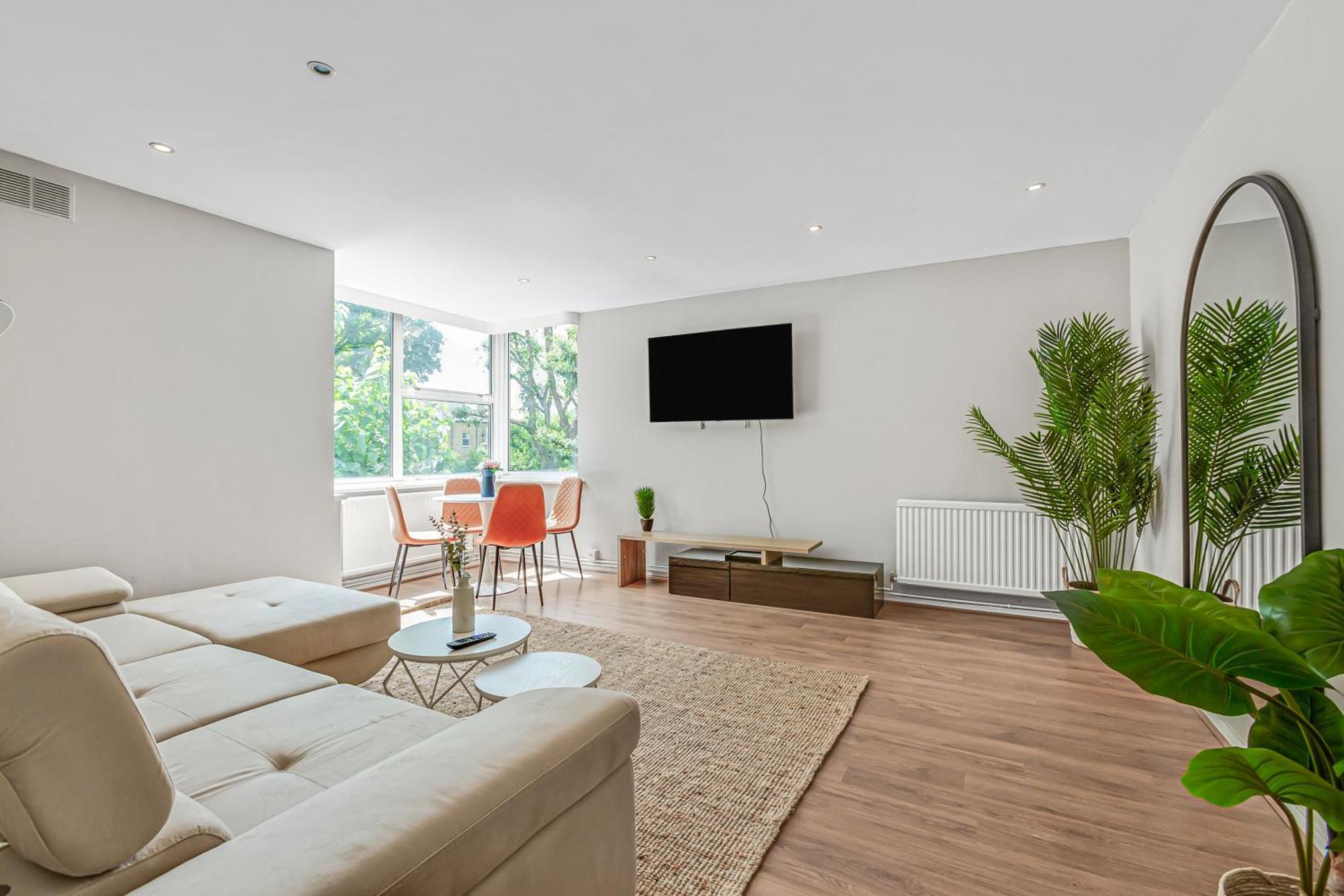 Putney Bridge Hideaway Apartment *