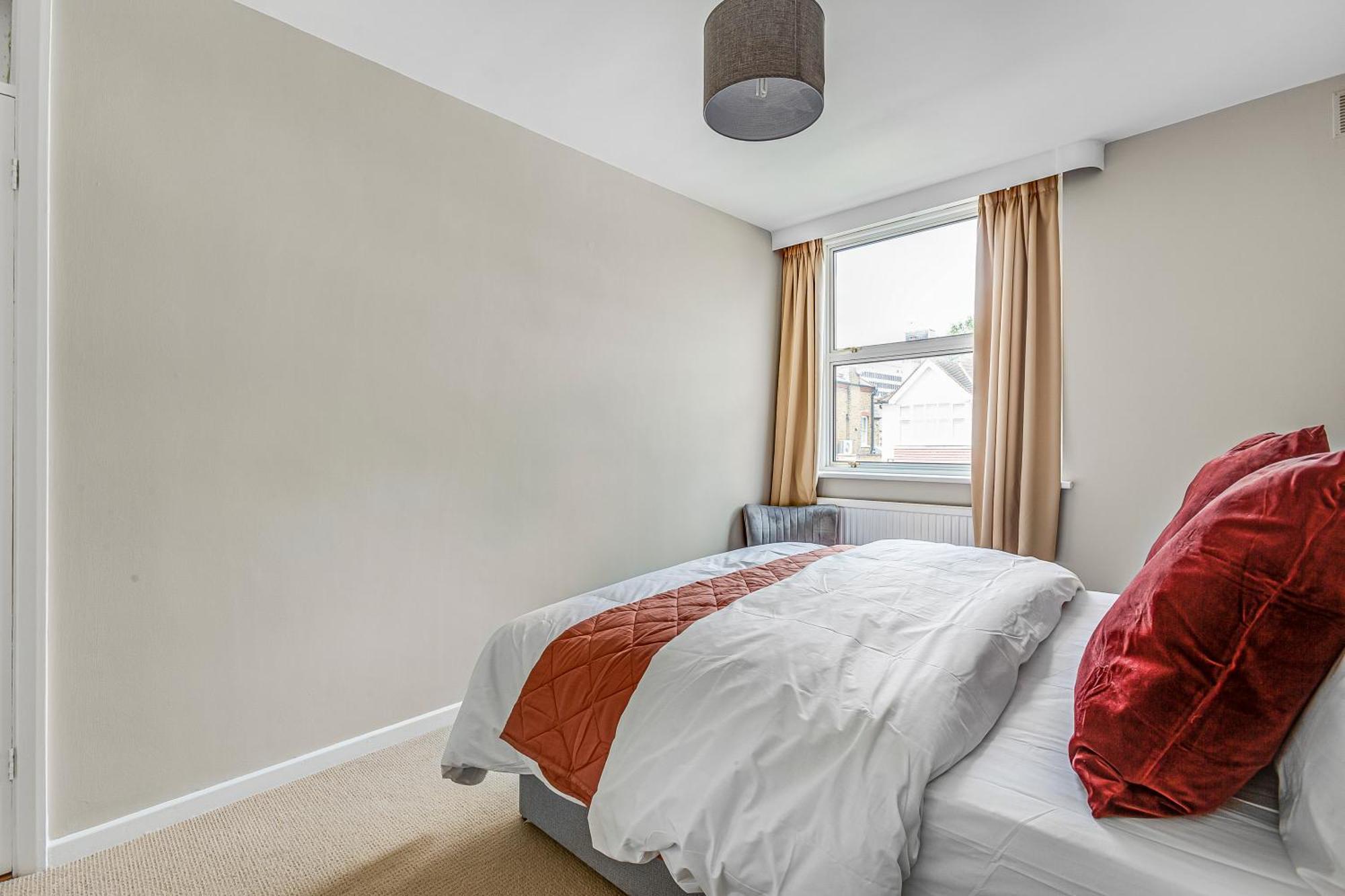 Putney Bridge Hideaway *